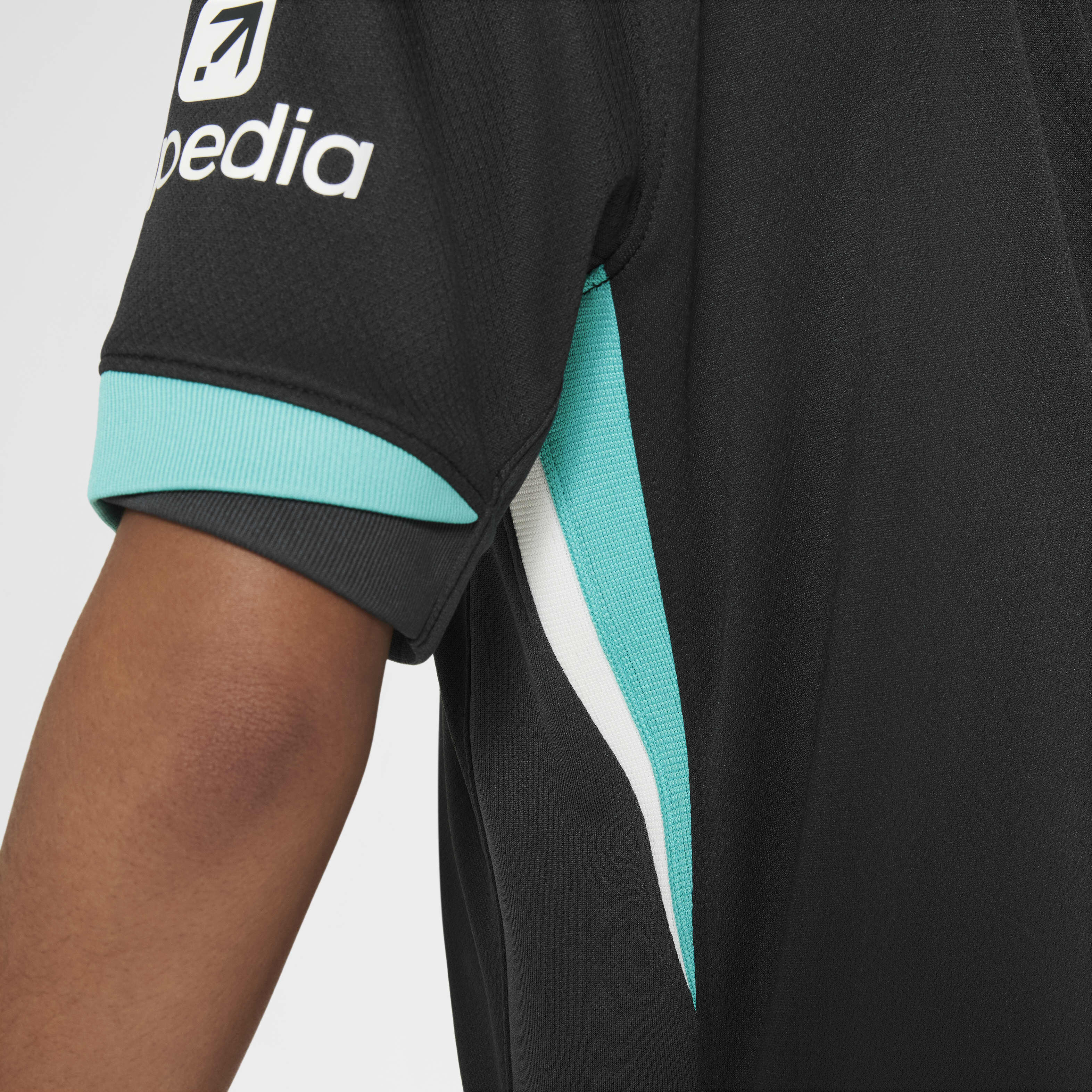 Liverpool F.C. 2024/25 Stadium Away image number 5