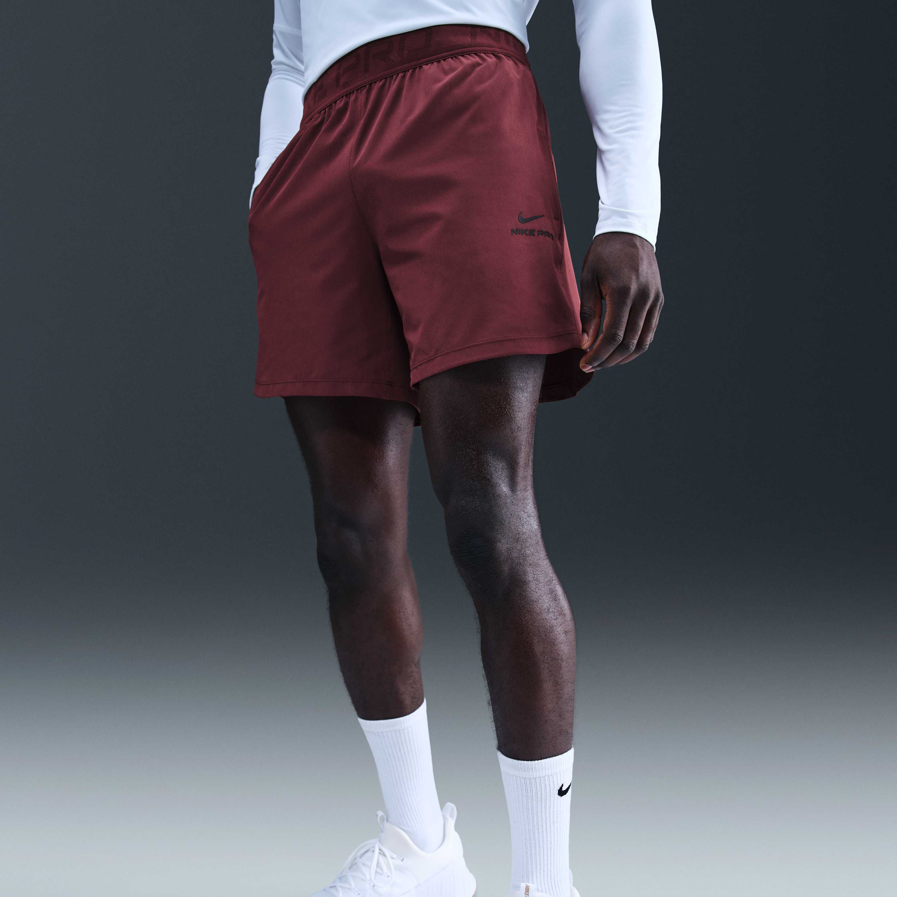 Nike Pro Training image number 1