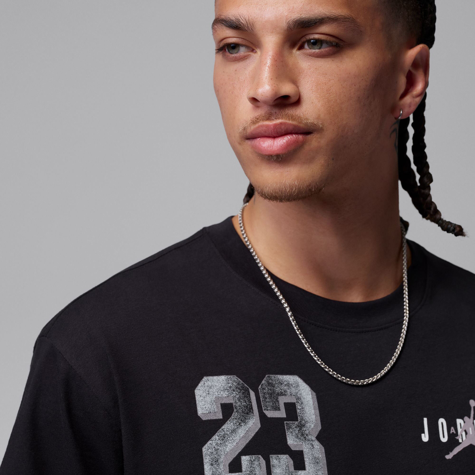Jordan Brooklyn image number 2