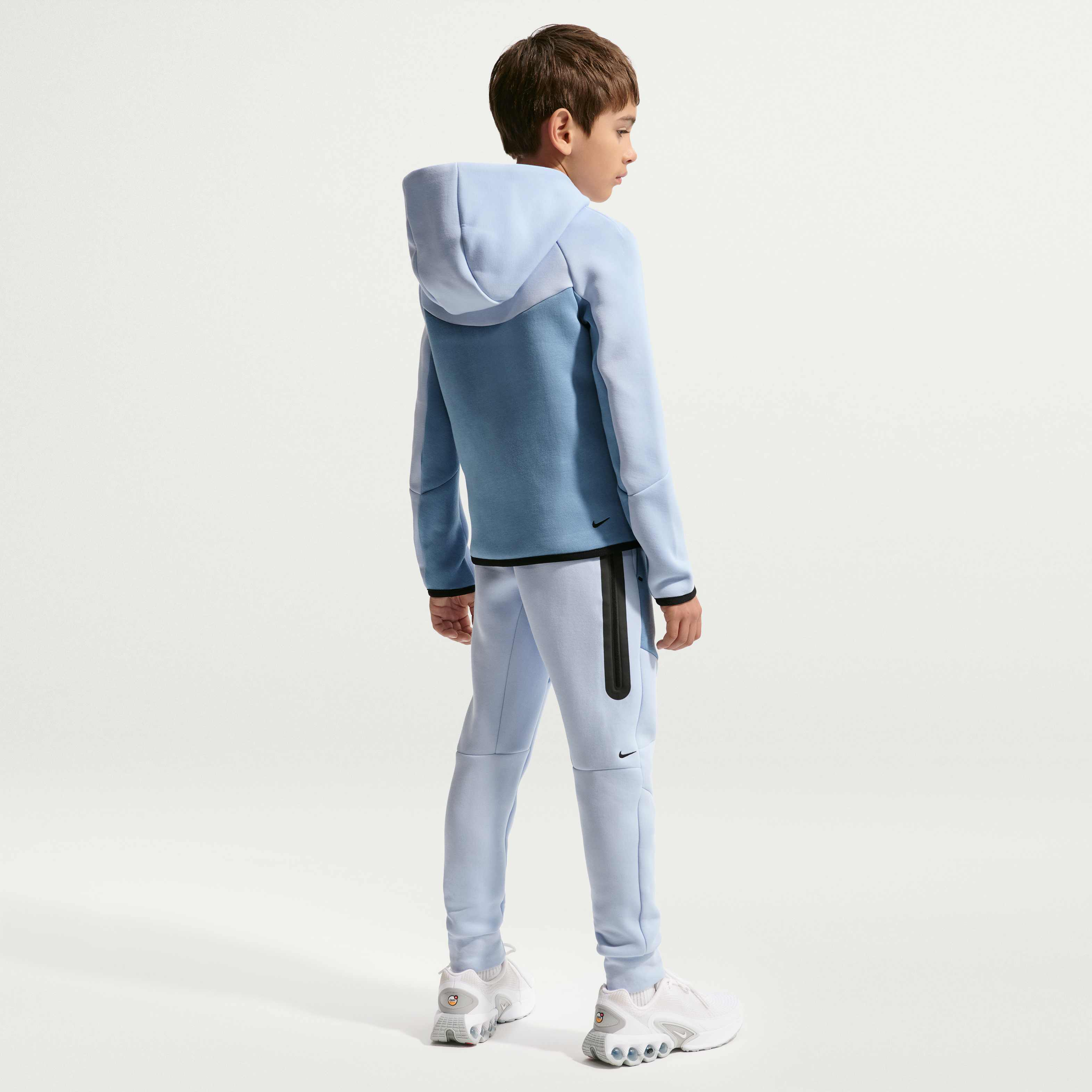 Nike Sportswear Tech Fleece image number 4