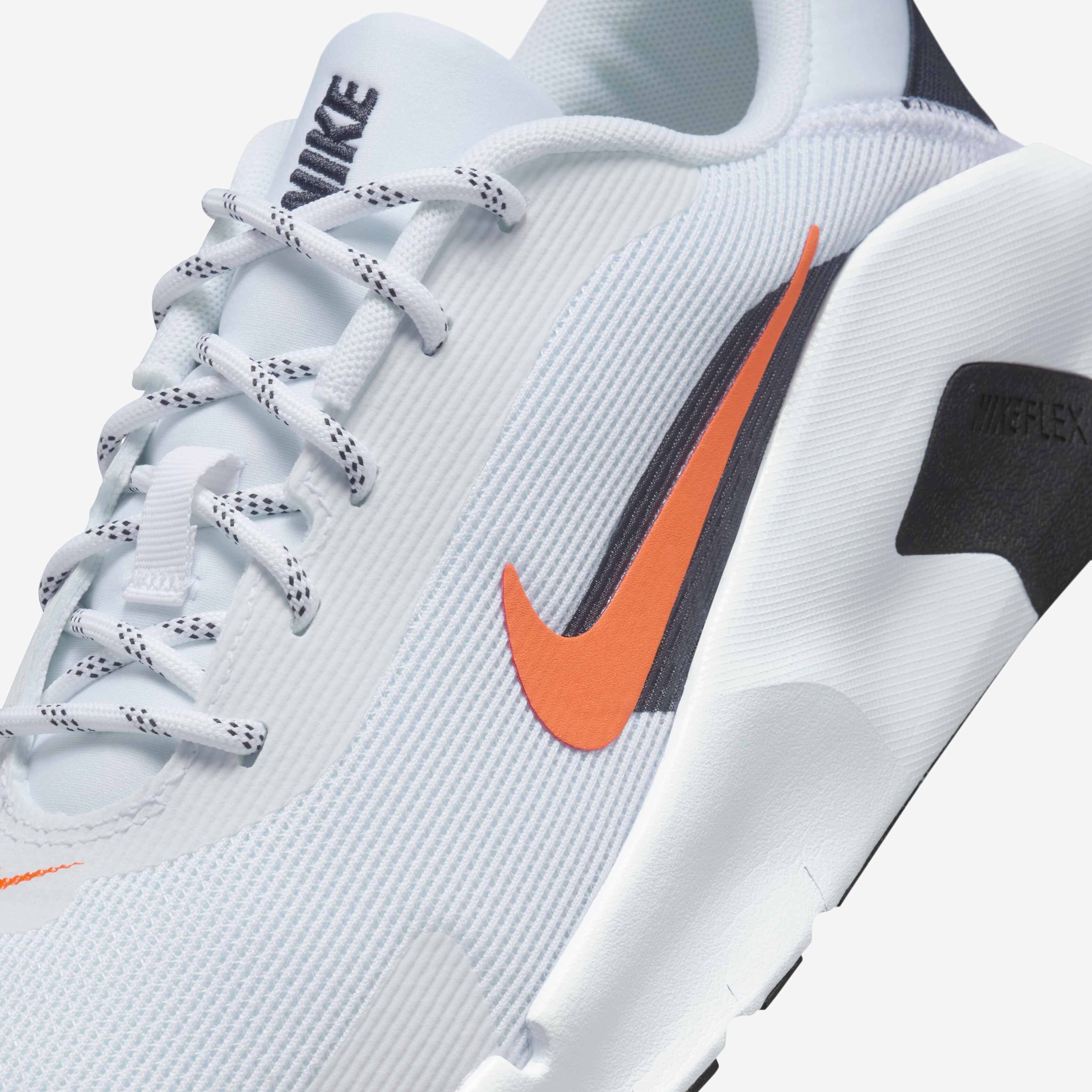 Nike Flex Train image number 6