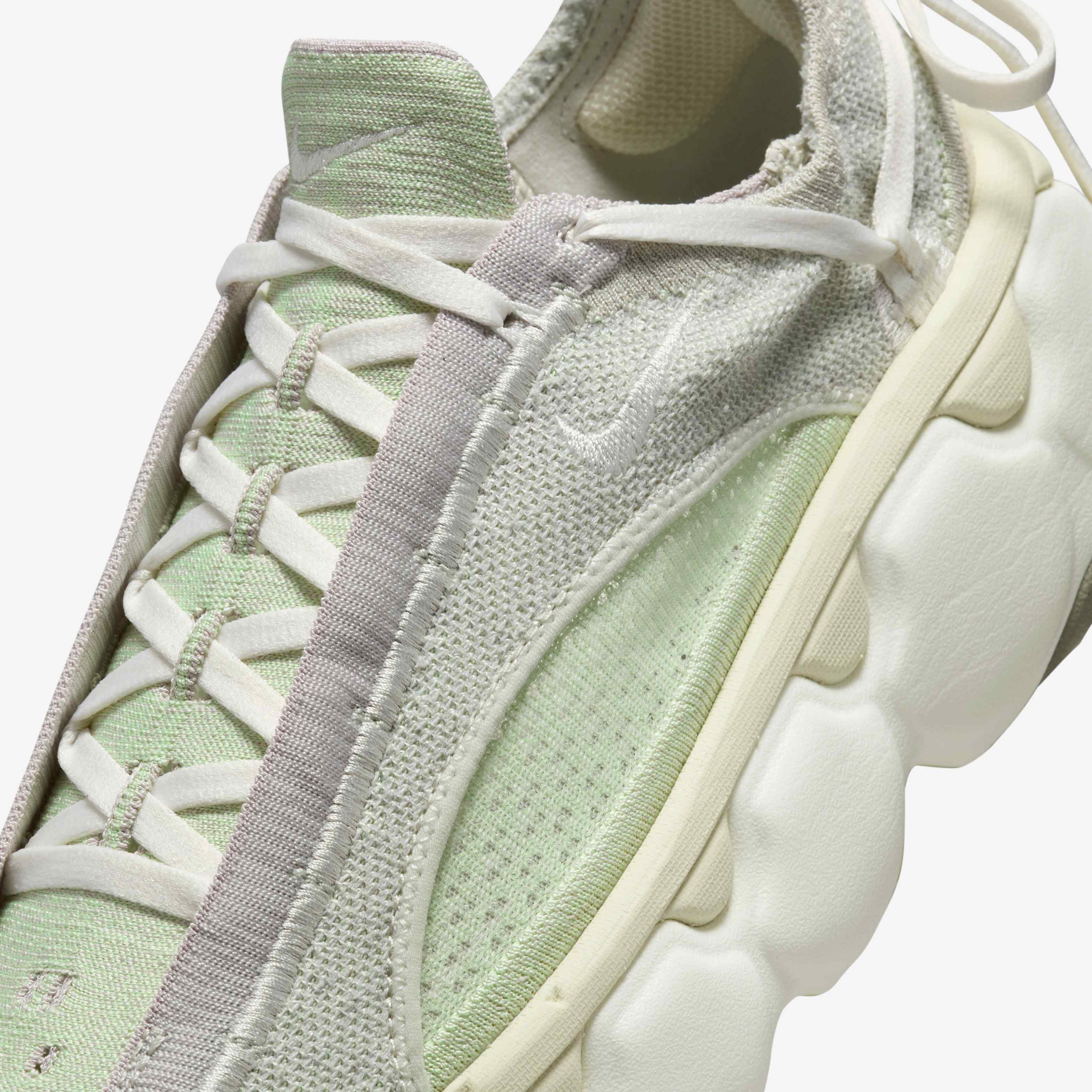 نايكي فلاينت بلوم image number 6