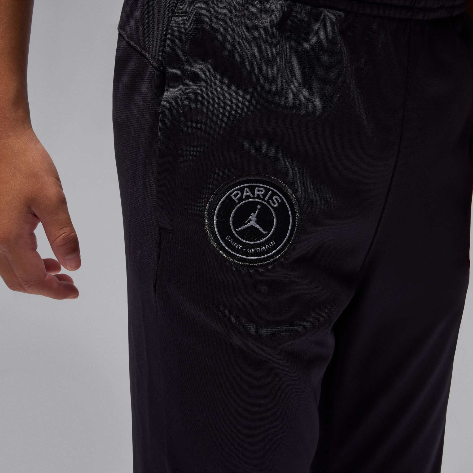 باريس سان جيرمان سترايك البديل image number 7