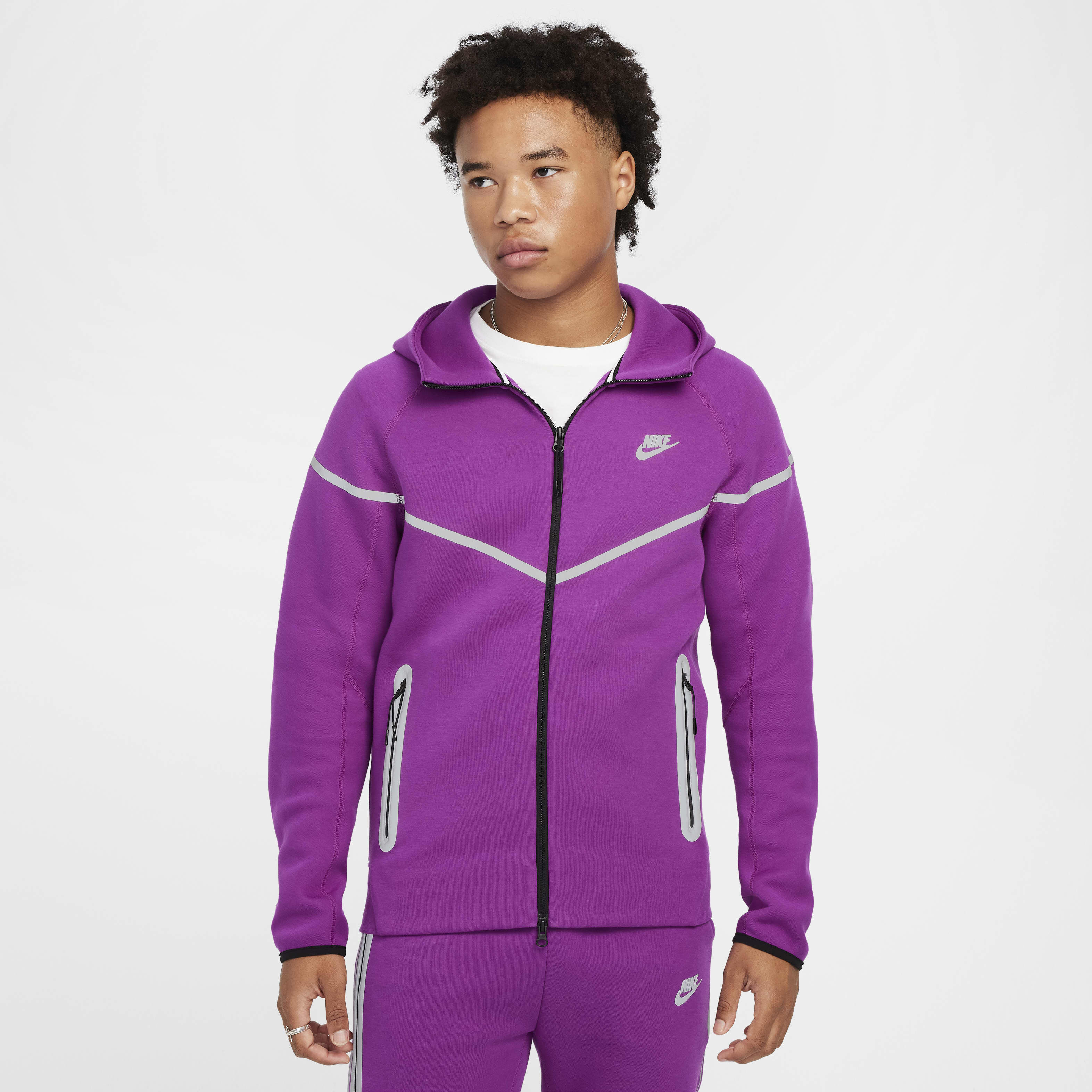Buy Nike Tech Windrunner Men s Reflective Design Details Fleece Full Zip Jacket Nike Qatar Official