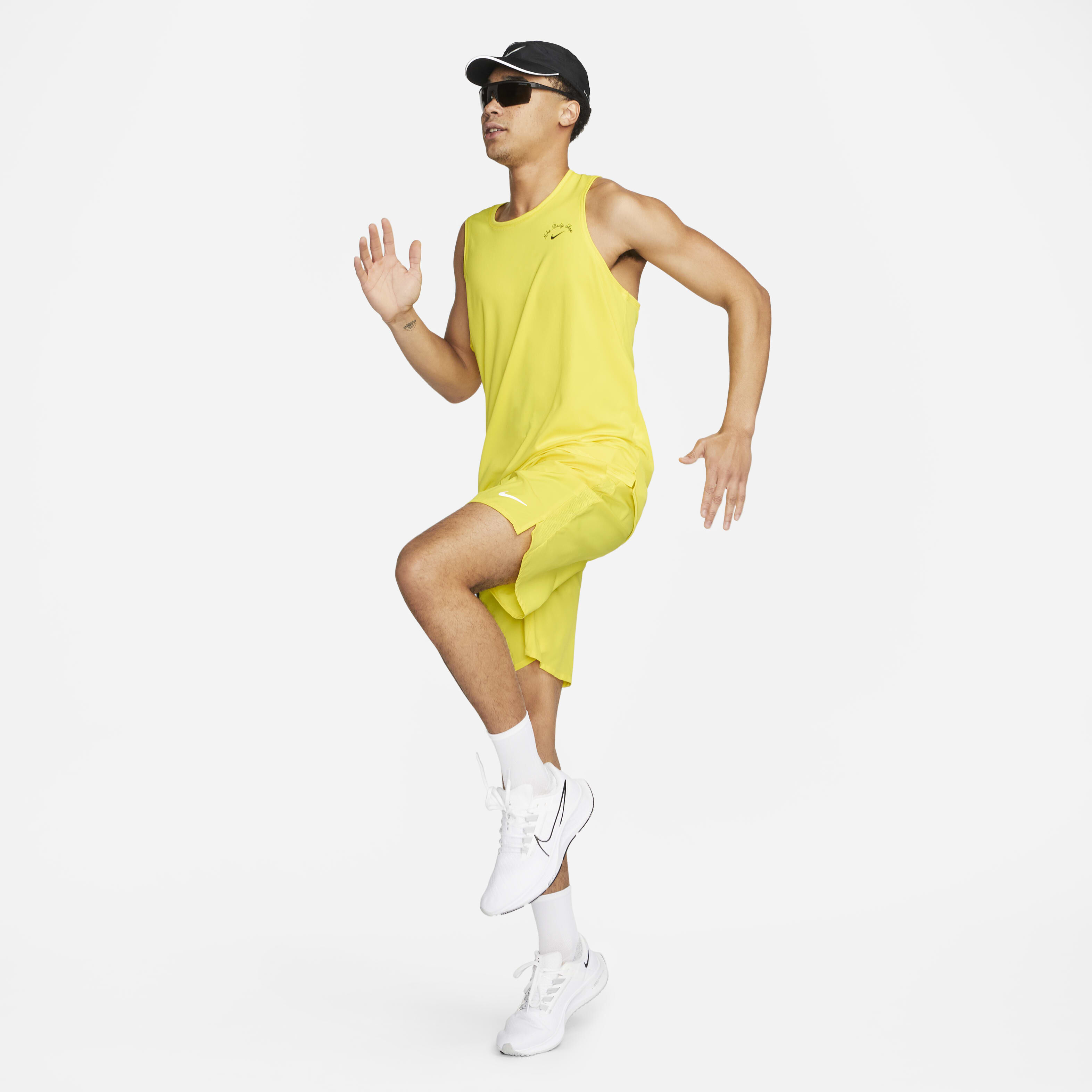 Nike Dri-FIT Miler image number 4