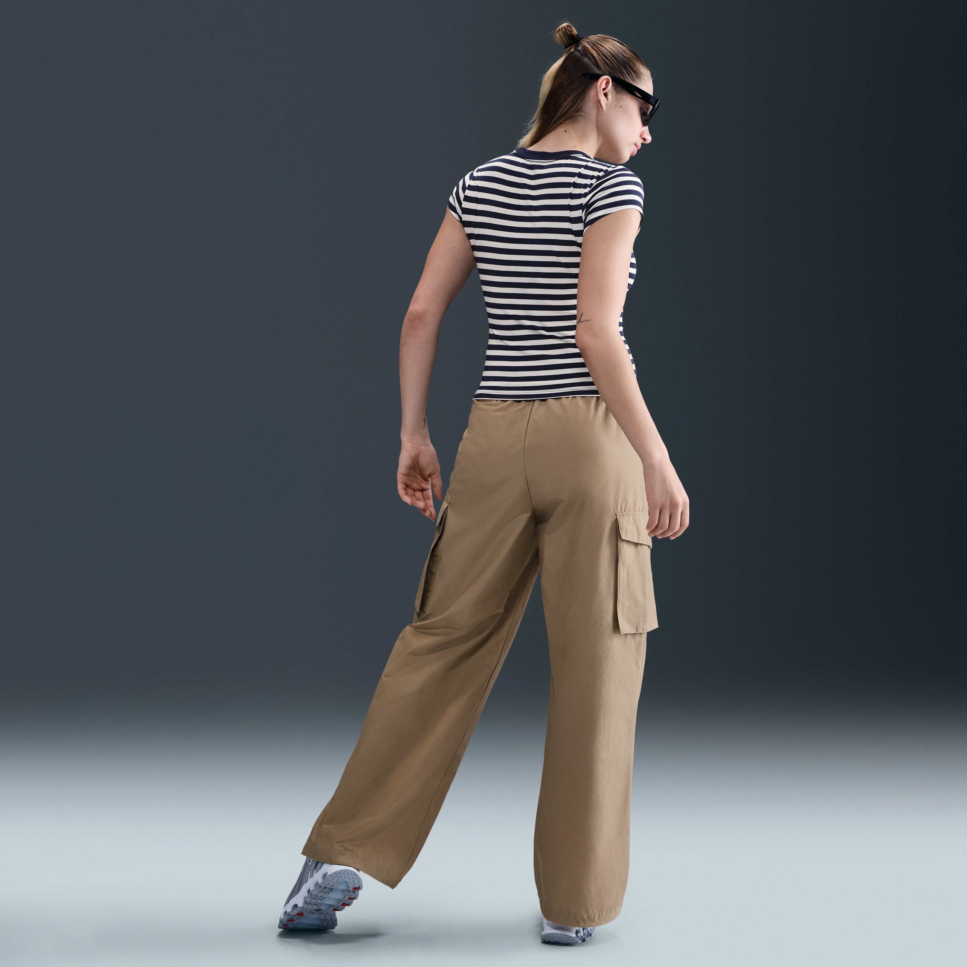 نايكي سبورتسوير image number 4