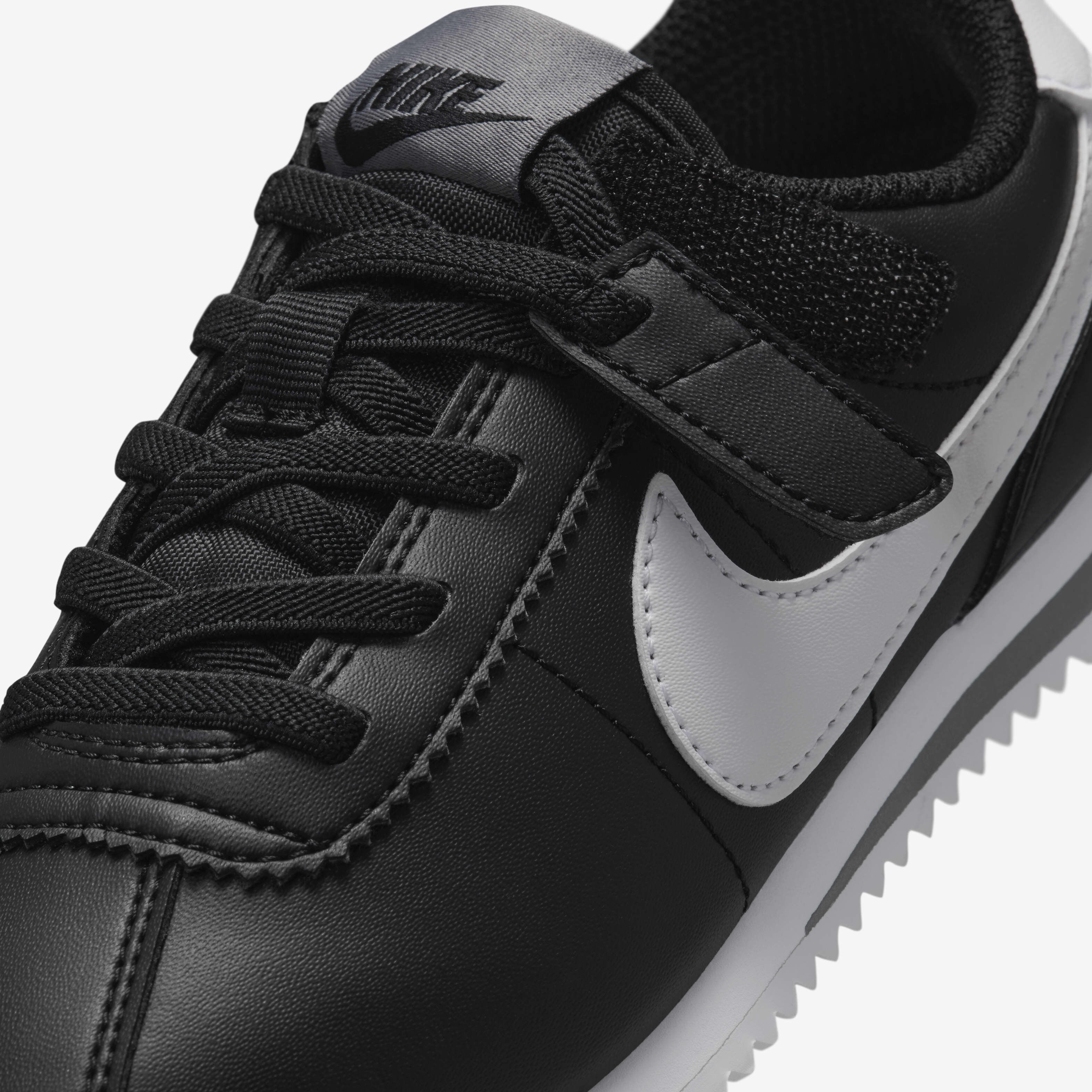 Buy Nike Cortez EasyOn Younger Kids Shoes Nike Qatar Official