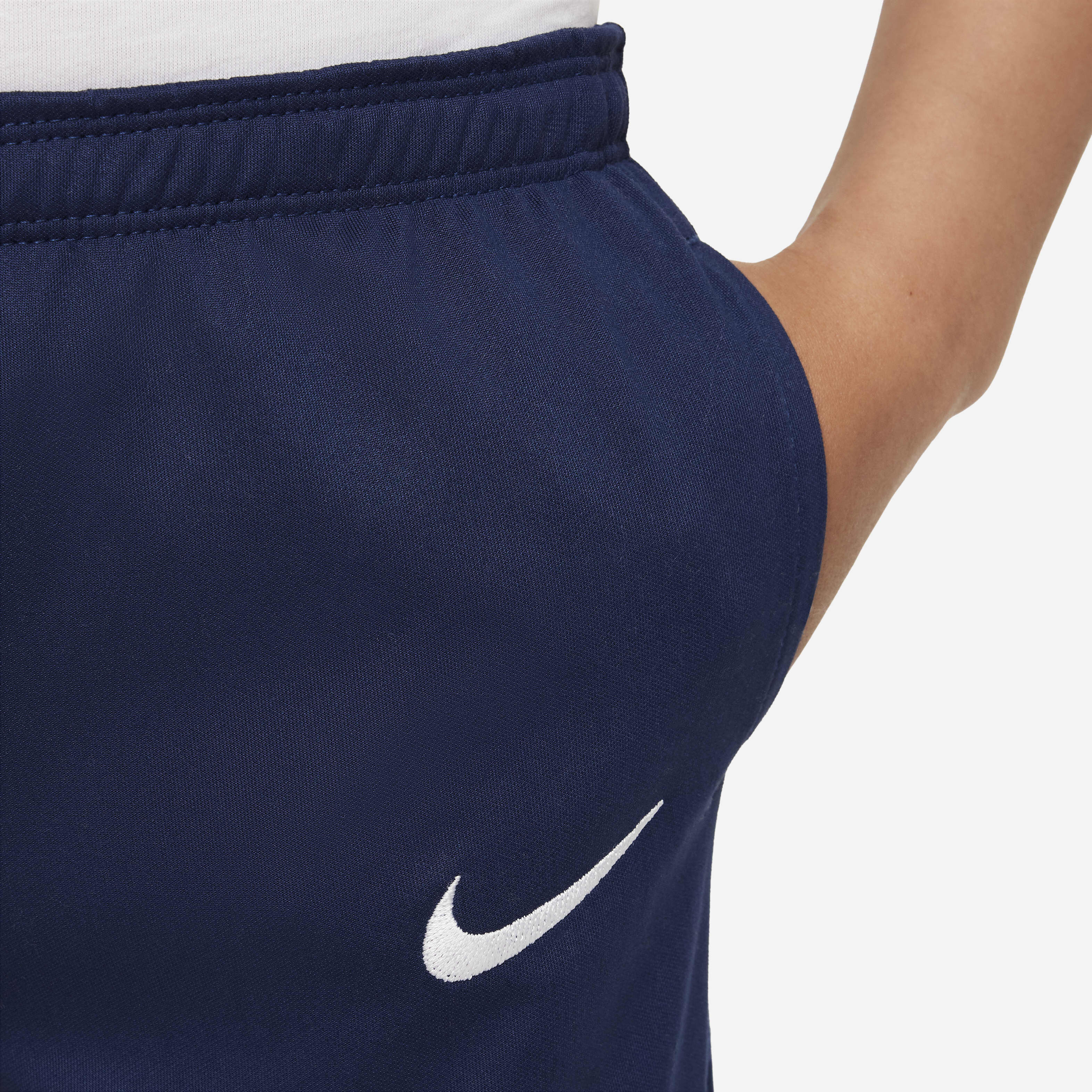 باريس سان جيرمان أكاديمي برو image number 2