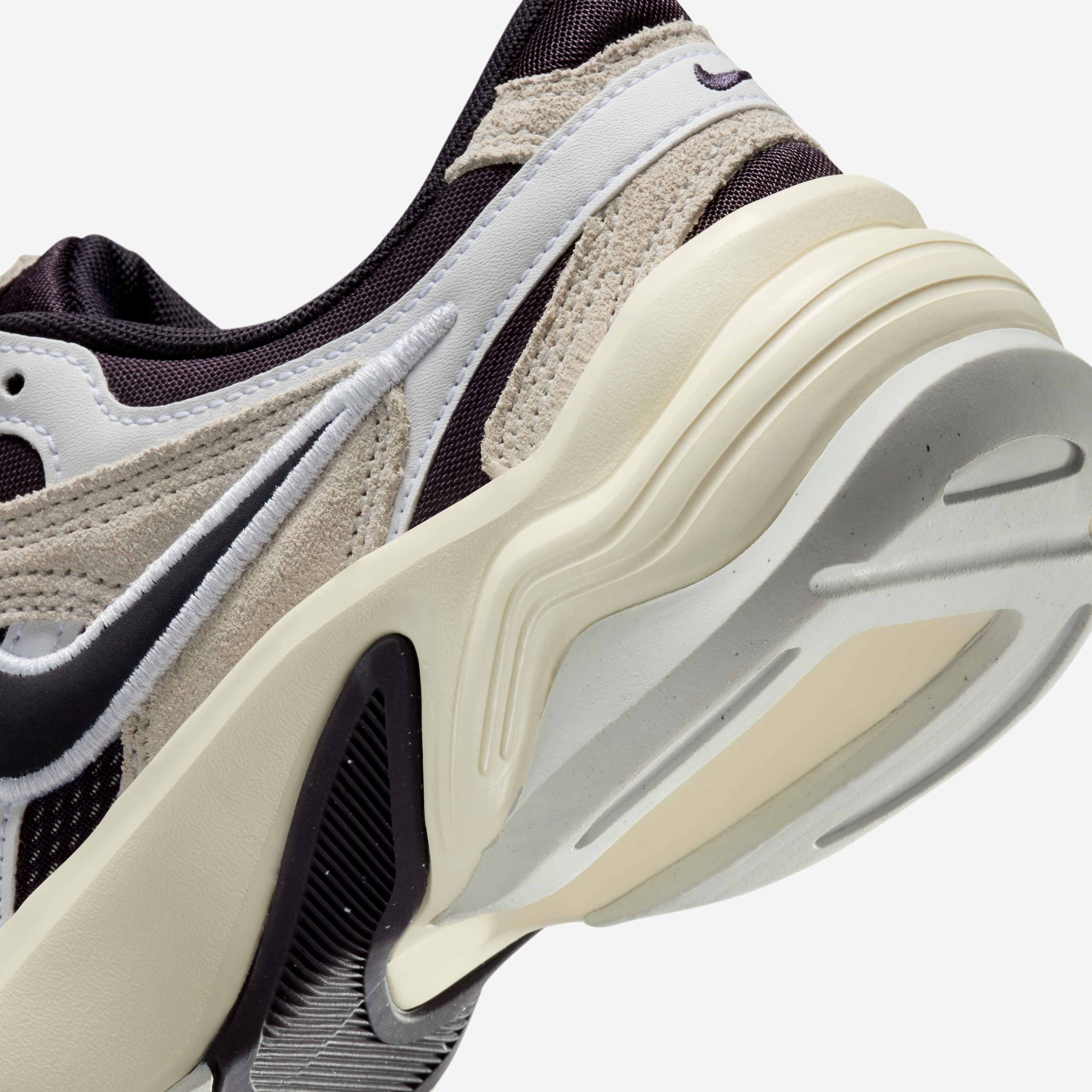 Nike AL8 image number 7