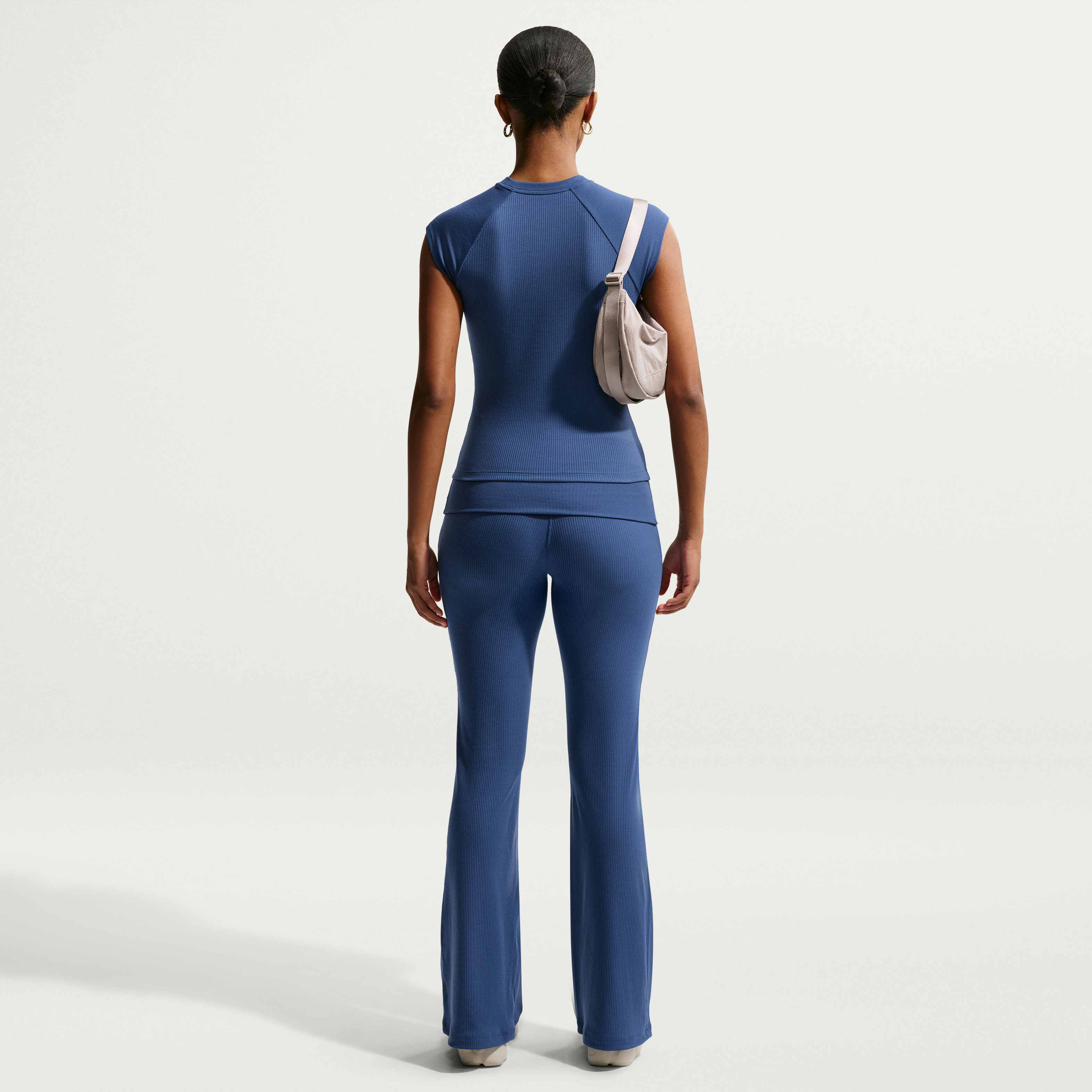 نايكي سبورتسوير تشيل نت image number 4