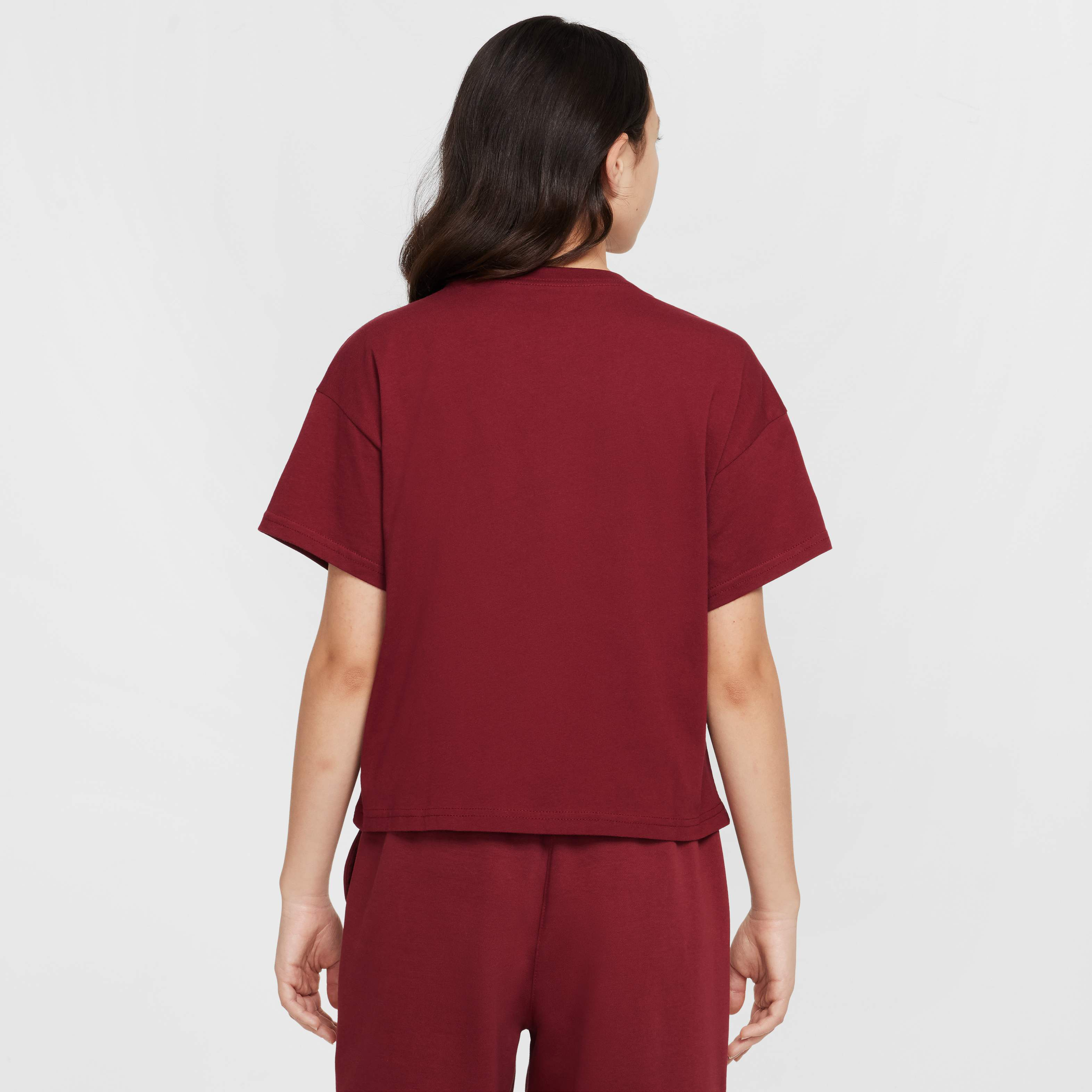 نايكي سبورتسوير ايسنشال image number 1