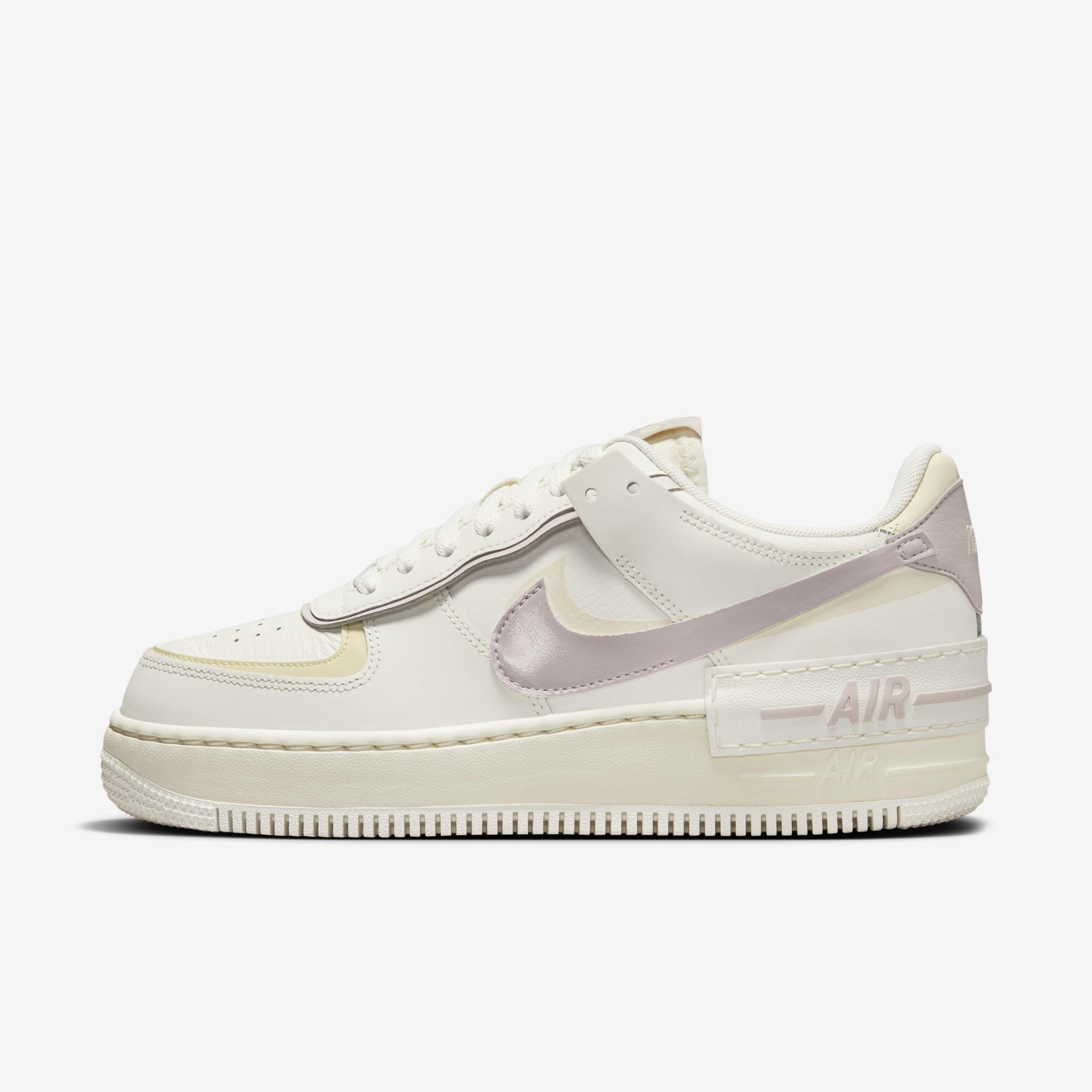 新品未使用！NIKE WMNS AIR FORCE 1 '07 28cm Amazon.com: Nike Womens WMNS Air Force 1 Low Essential