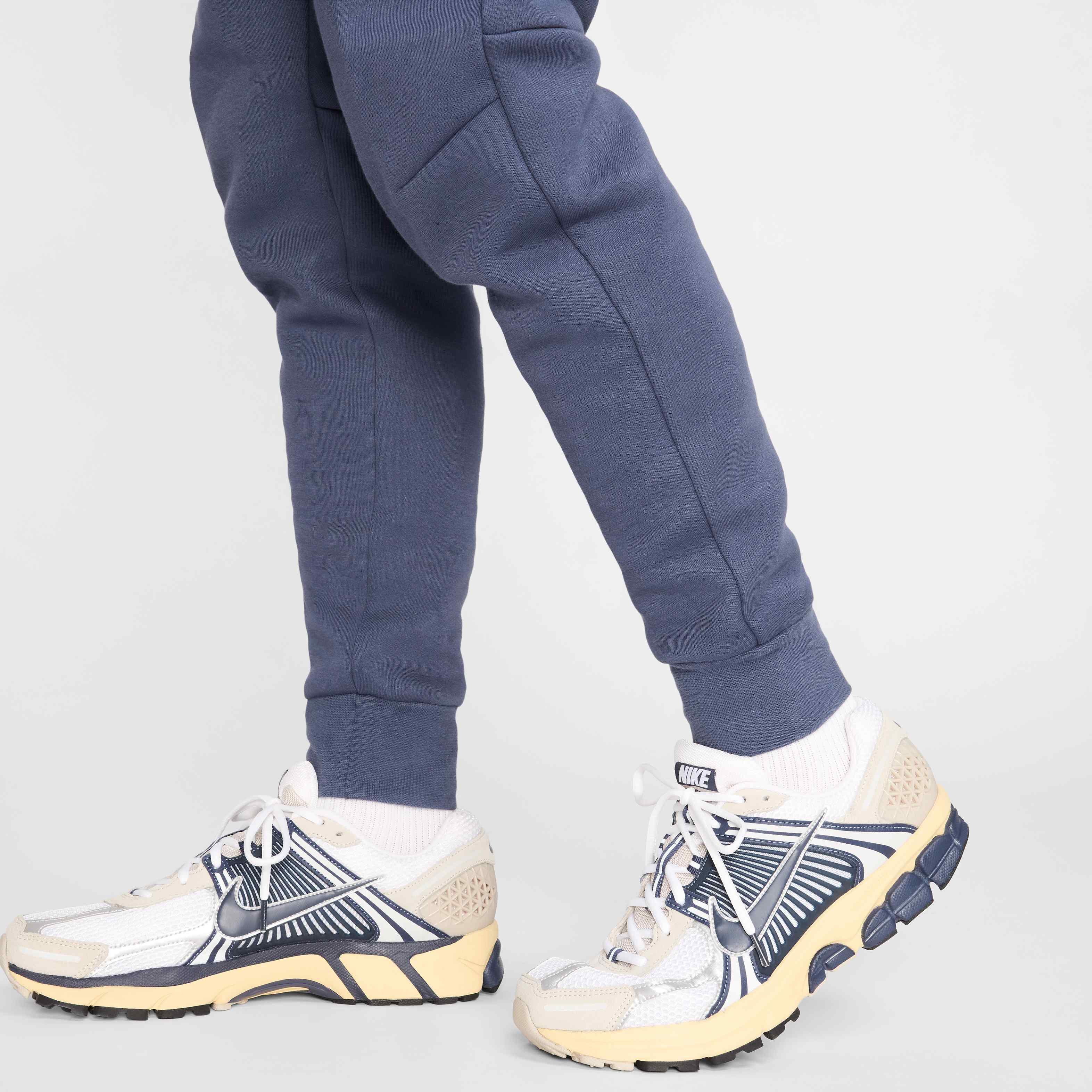 Nike Tech image number 7