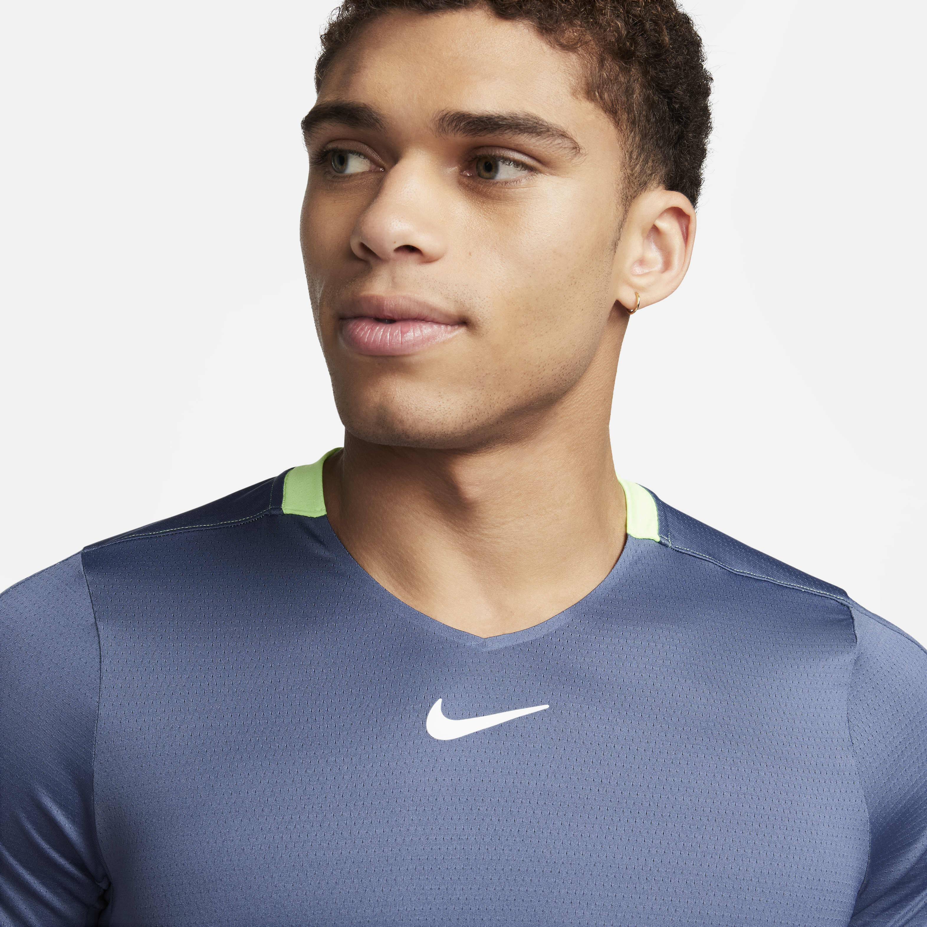 NikeCourt Dri-FIT Advantage image number 2