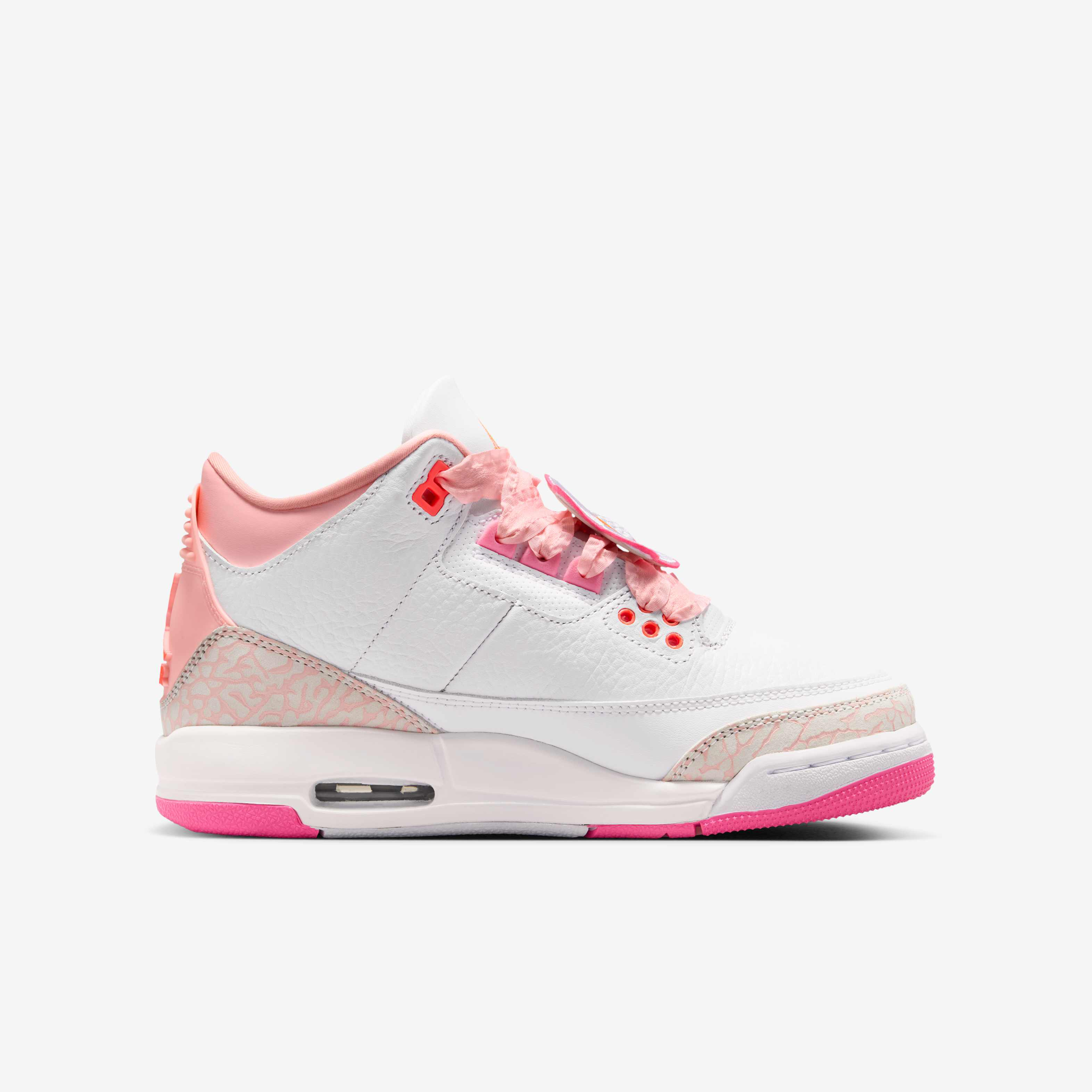 Air Jordan 3 Retro image number 2