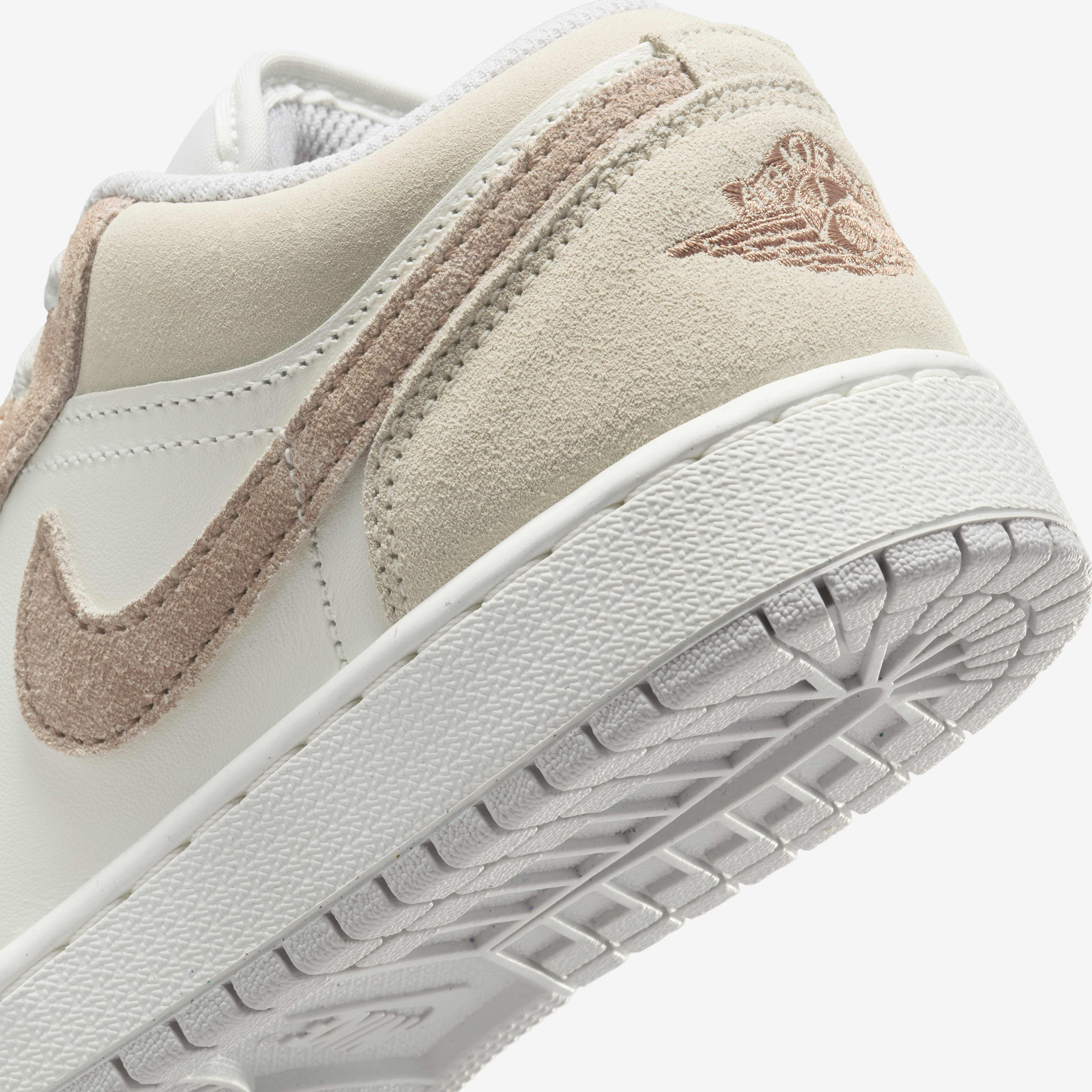 اير جوردن 1 لو SE image number 7