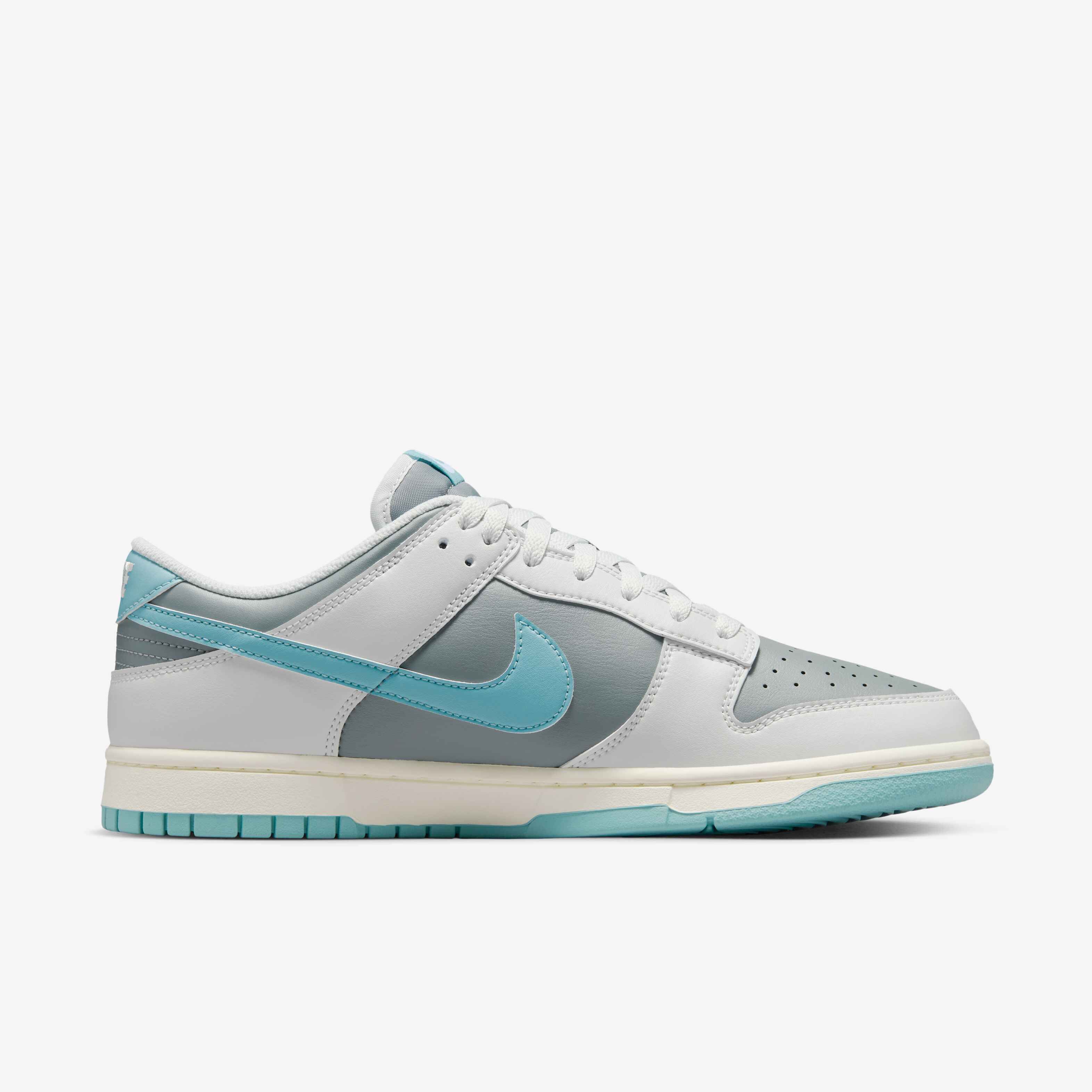 Nike Dunk Low Retro image number 2