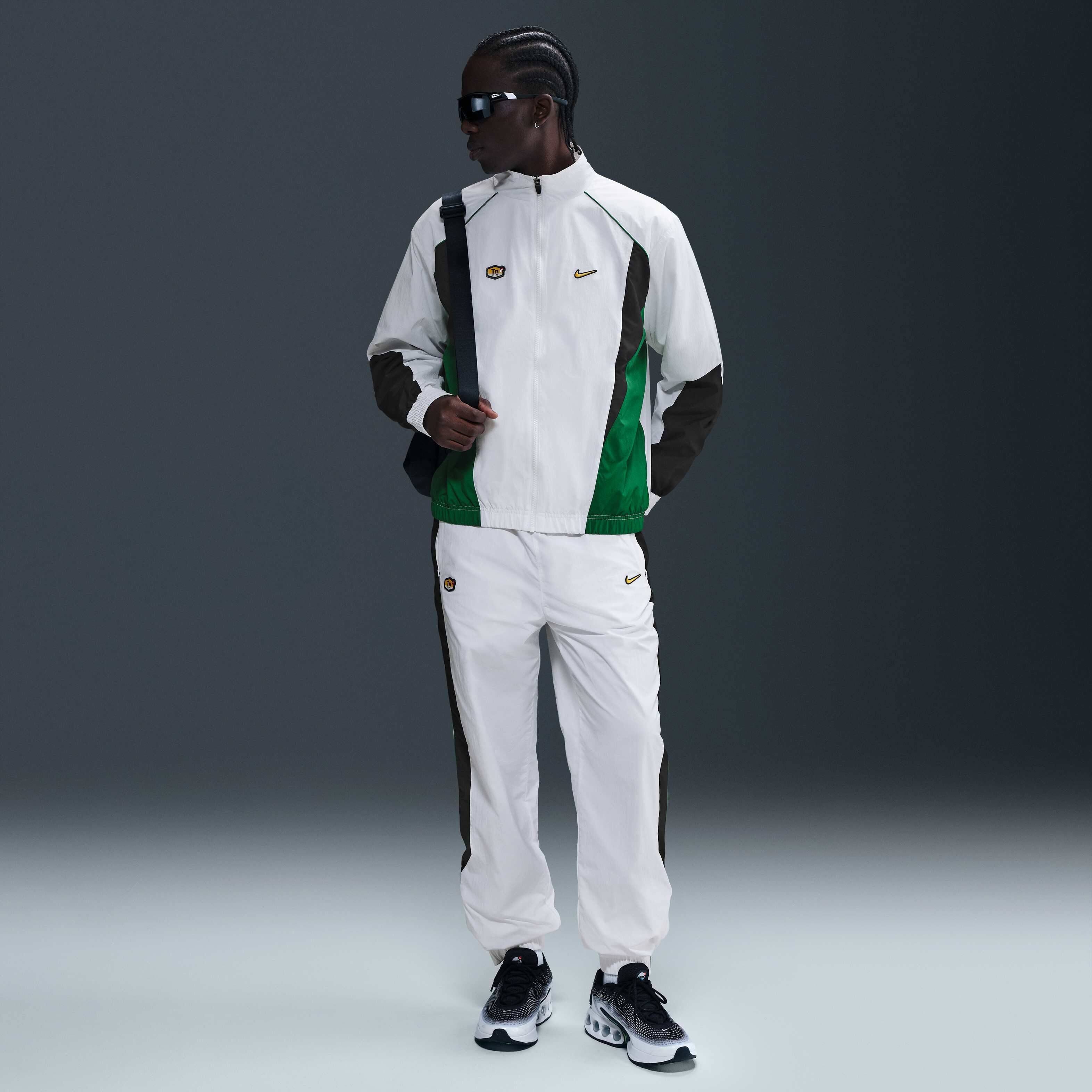 ウォーキング・ランニングウェア SS2007 NIKE 2PC TRACK JACKET & TROUSERS Buy Nike Sportswear Men's Woven Track Jacket - Black/Game