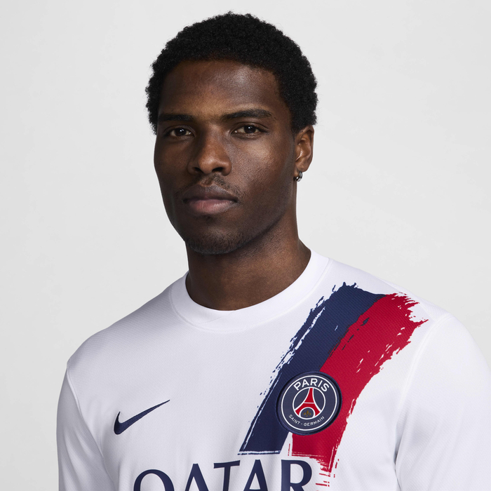 Paris Saint-Germain 2025/26 Stadium Away image number 2 Paris Saint-Germain 2025/26 Stadium Away image number 2