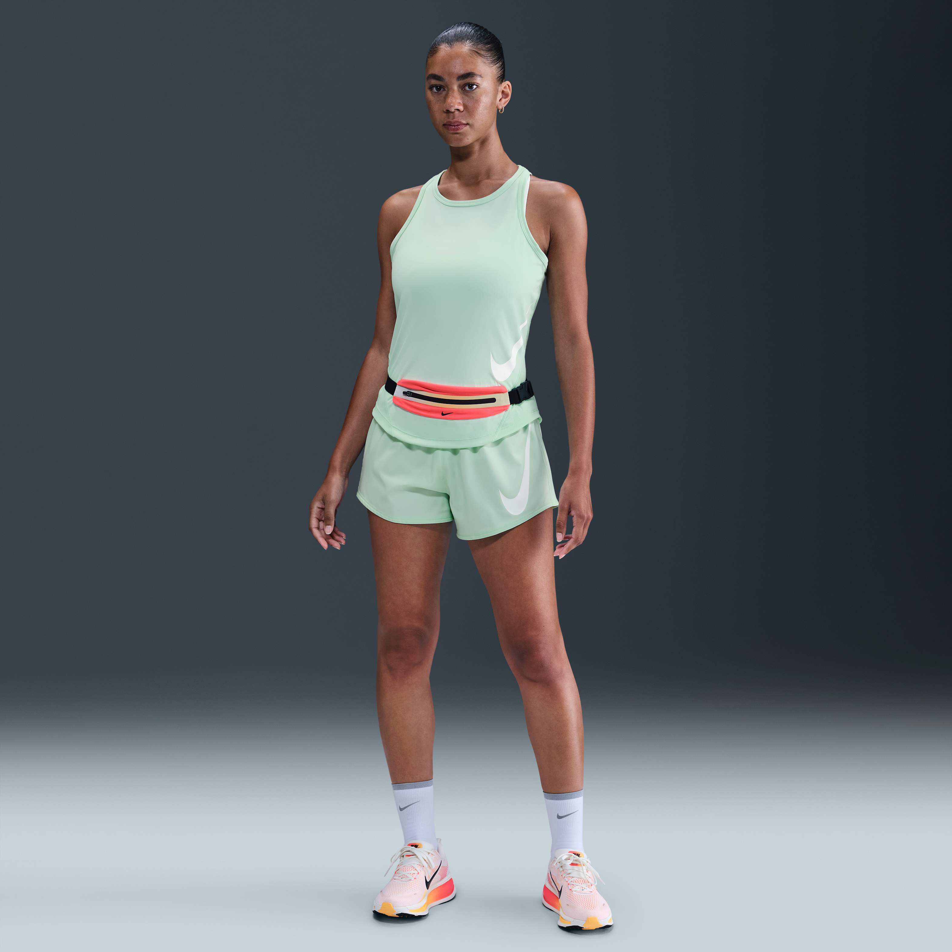 Nike Tempo Swoosh Run image number 3