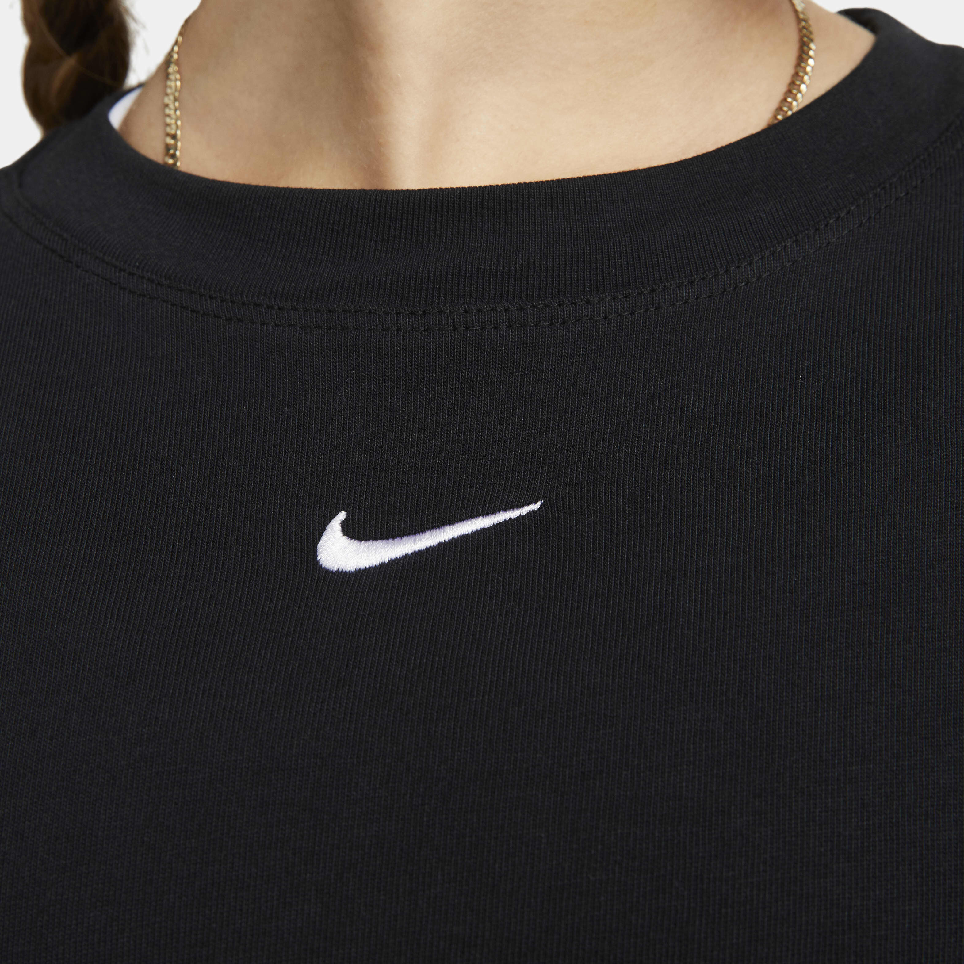 Nike Sportswear Essential image number 3