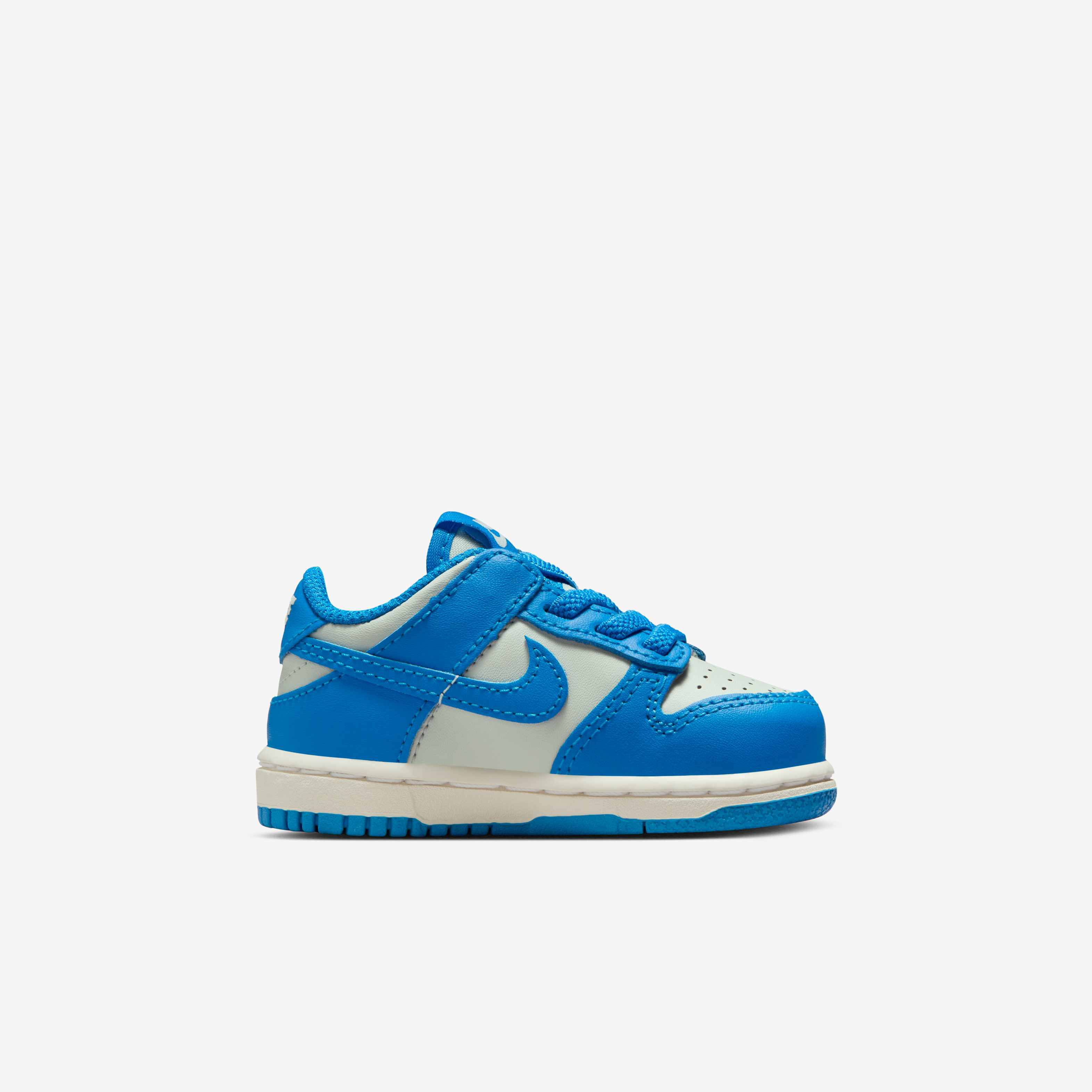 Nike Dunk Low image number 2