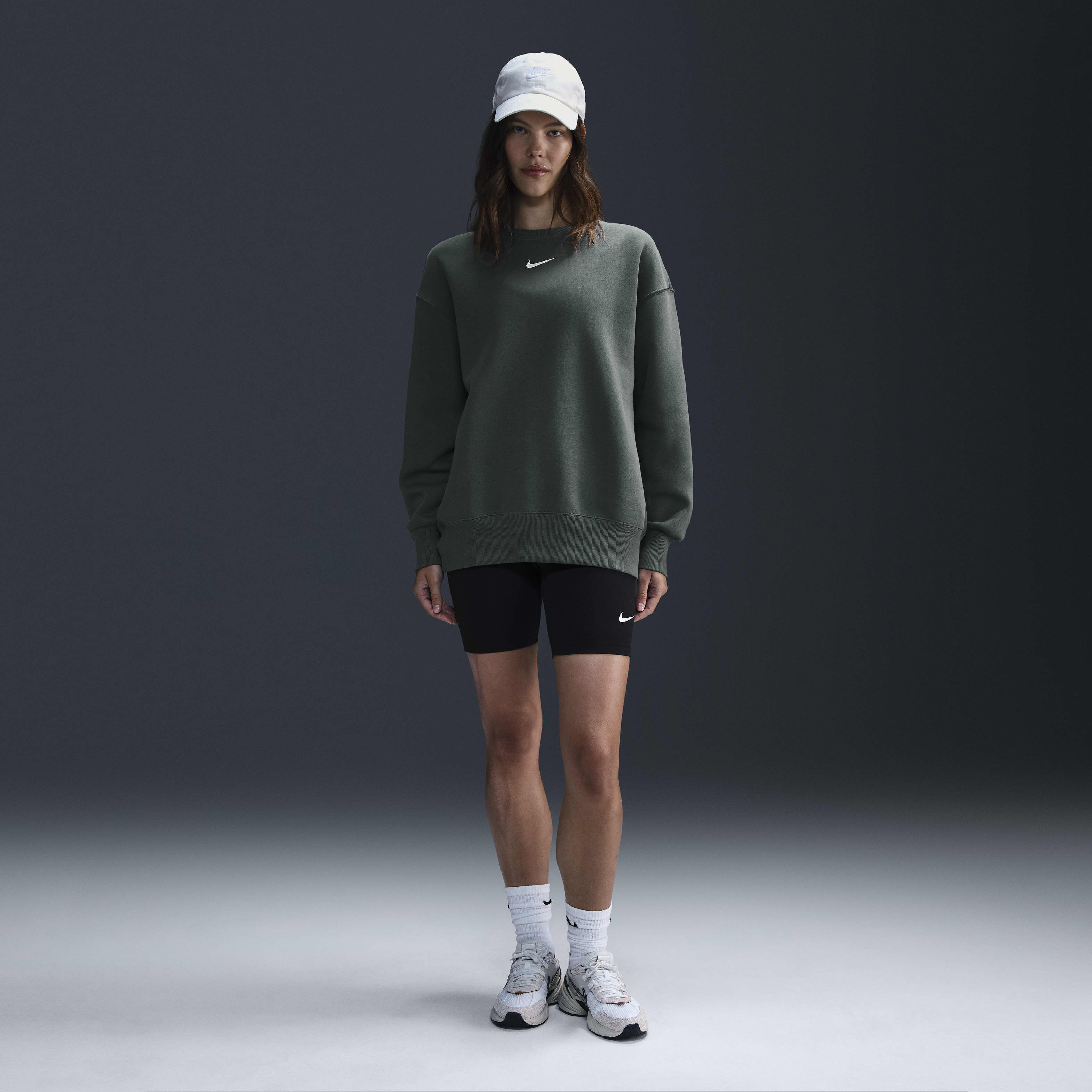 نايكي سبورتسوير فينكس فليس image number 3