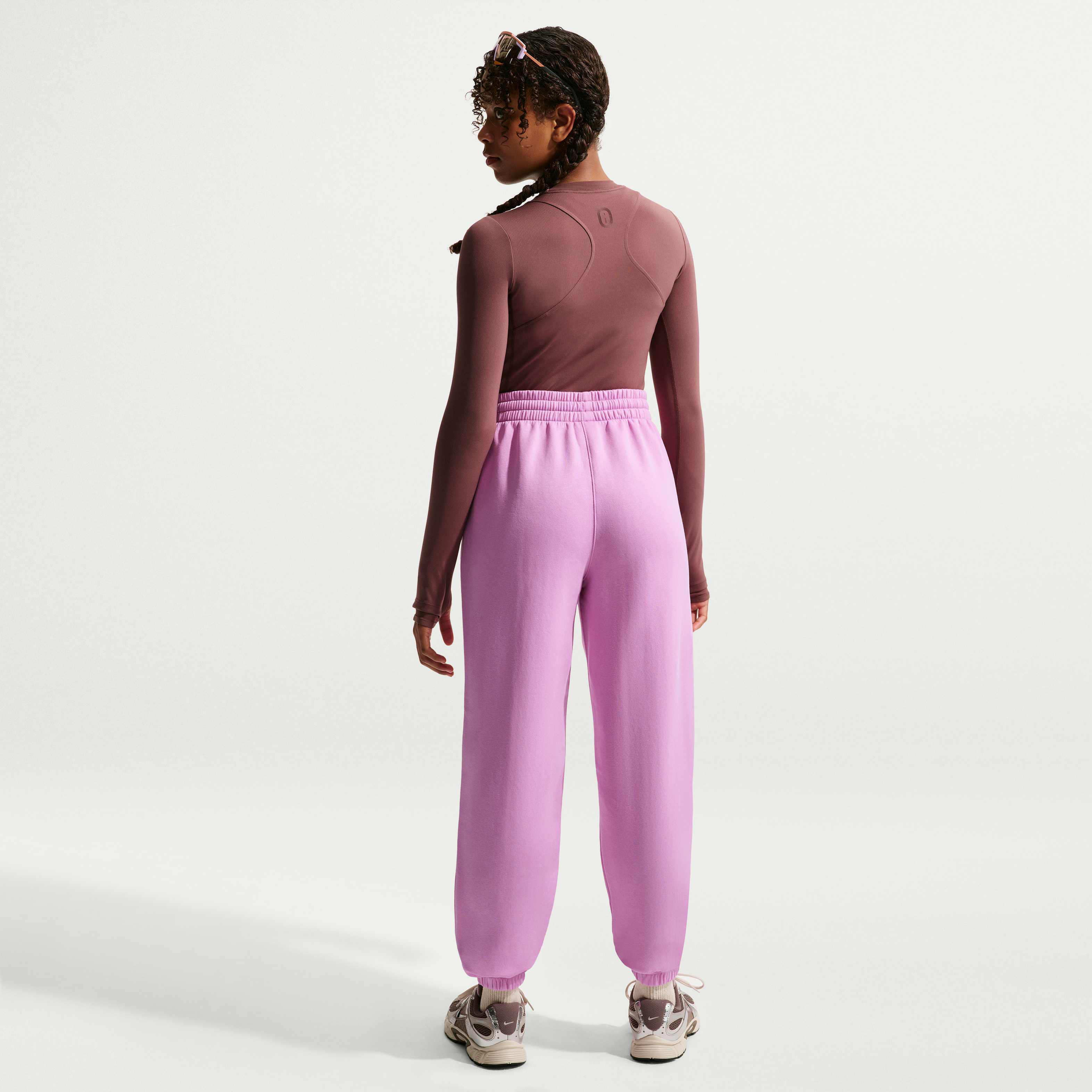 نايكي سبورتسوير كلوب فليس image number 4