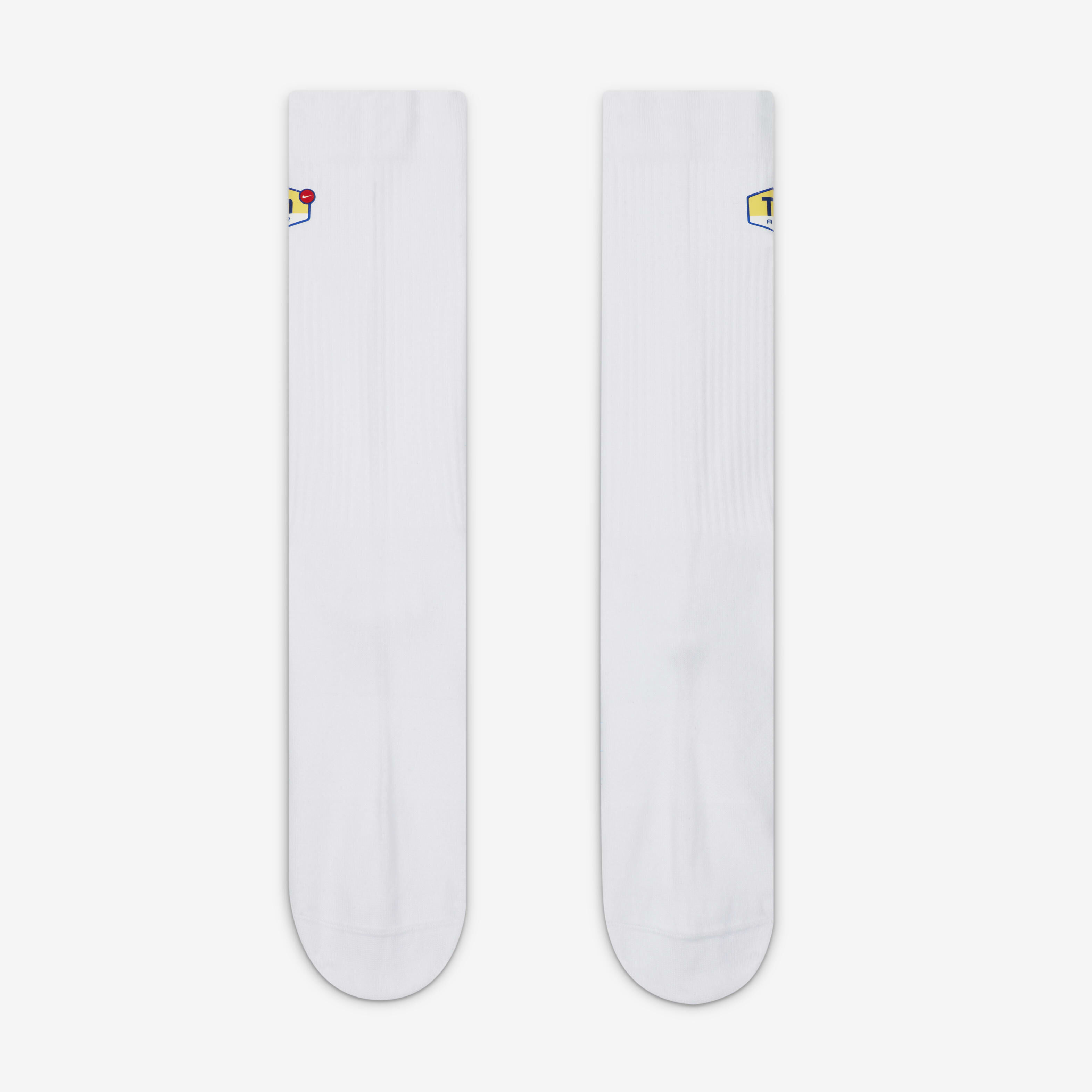 Nike Everyday Essentials image number 1