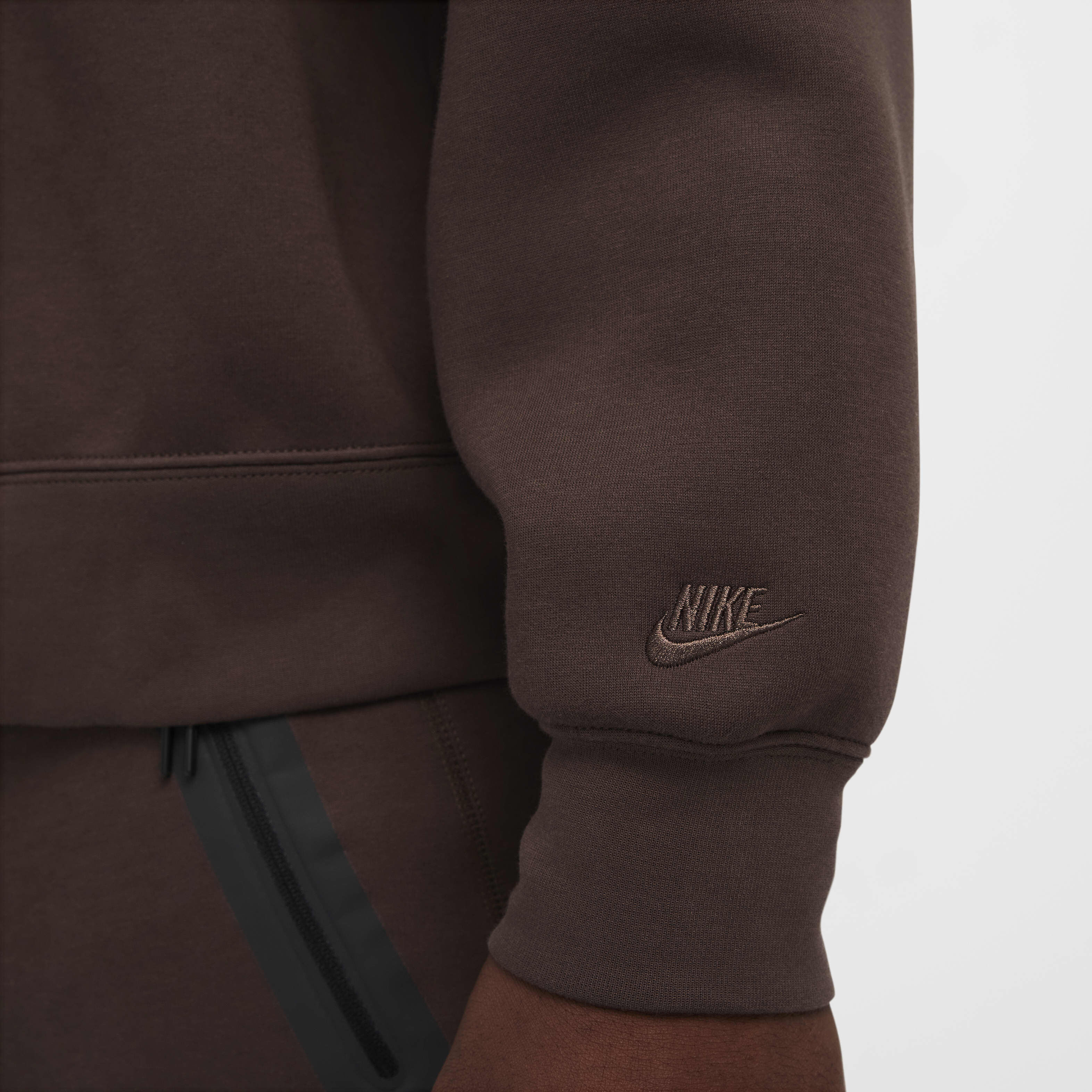 Nike Tech image number 3
