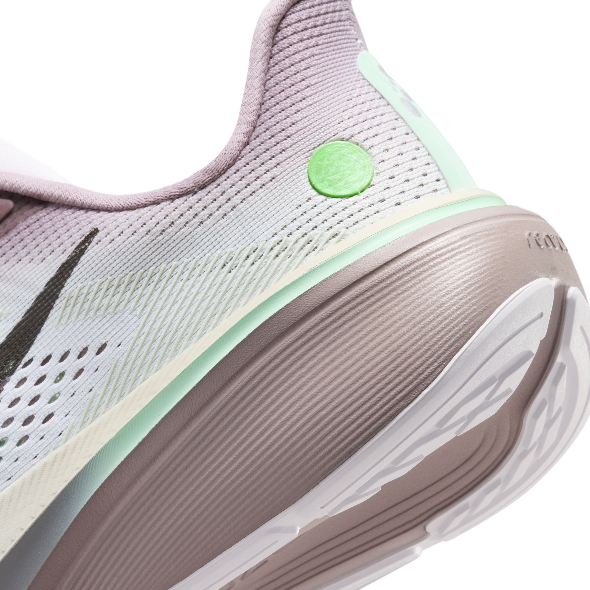 Nike Pegasus 42 image number 9