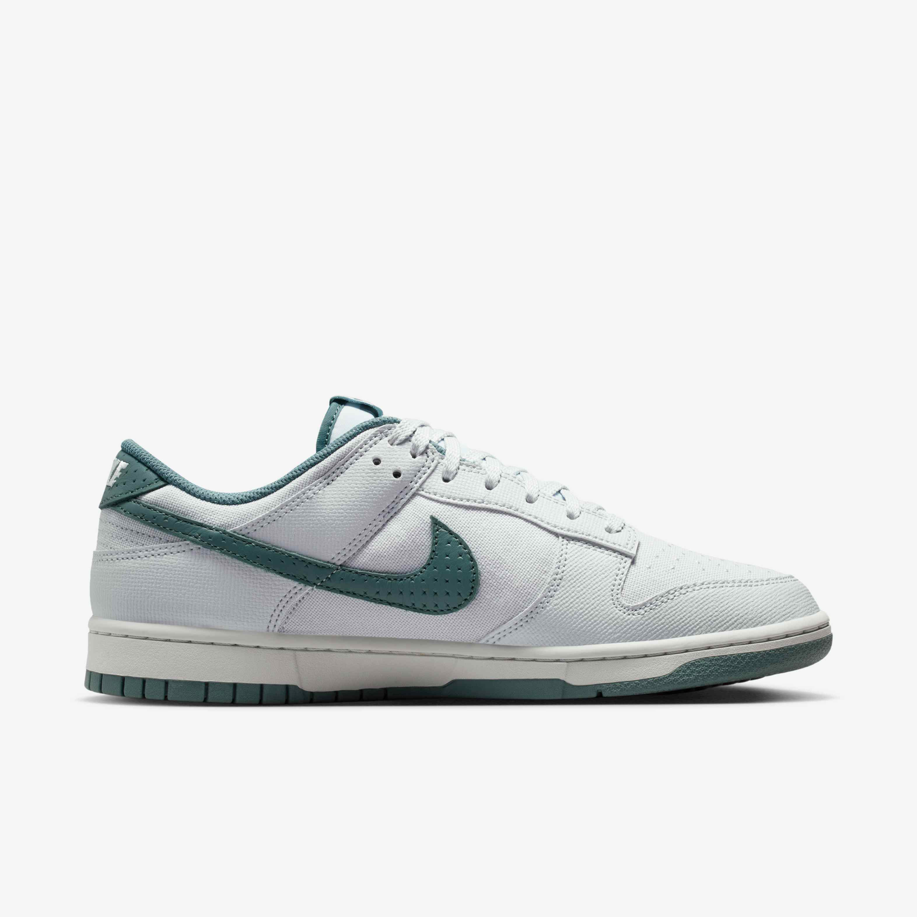Nike Dunk Low Retro image number 2