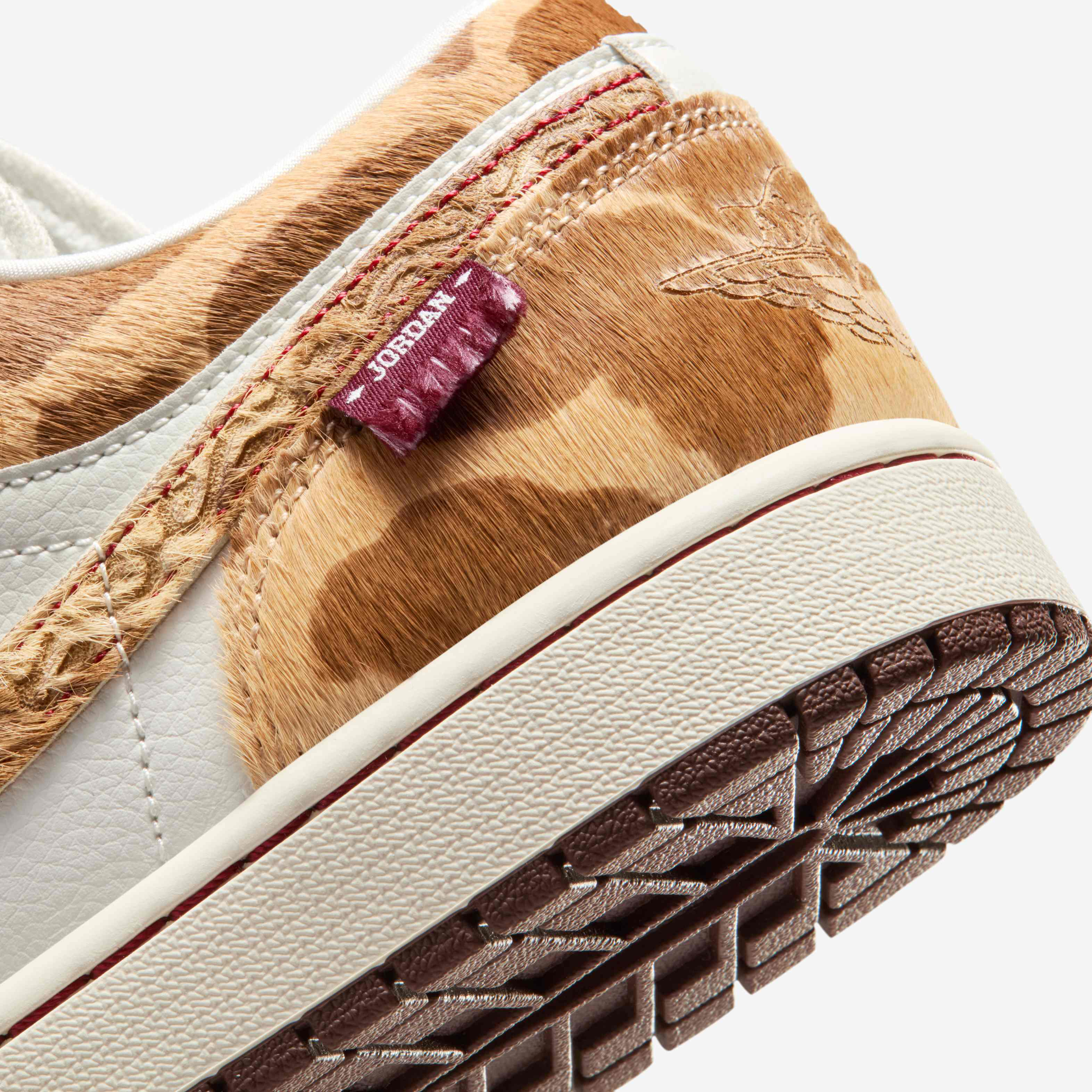 Air Jordan 1 Low SE Lunar New Year image number 7