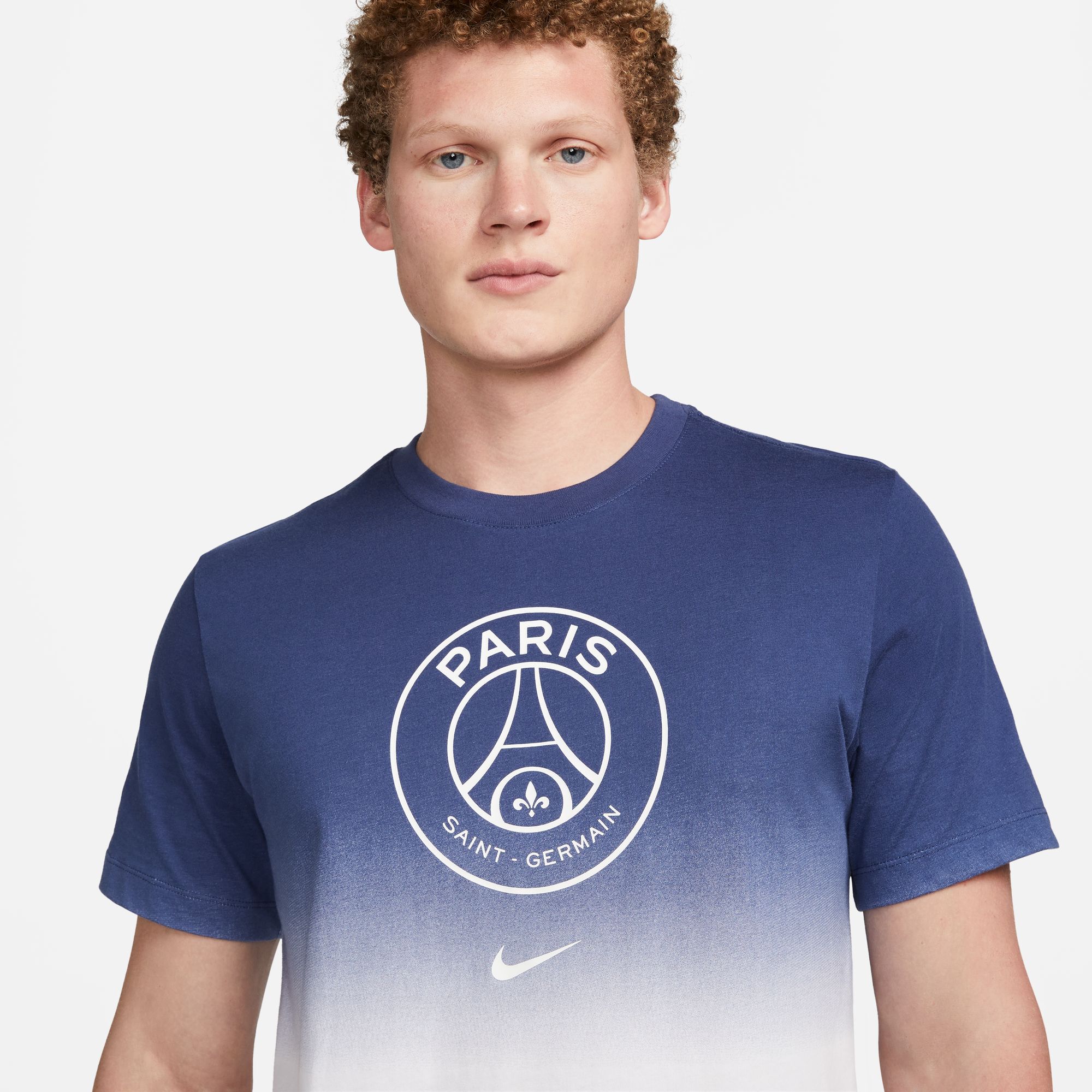 Paris Saint-Germain Crest image number 1