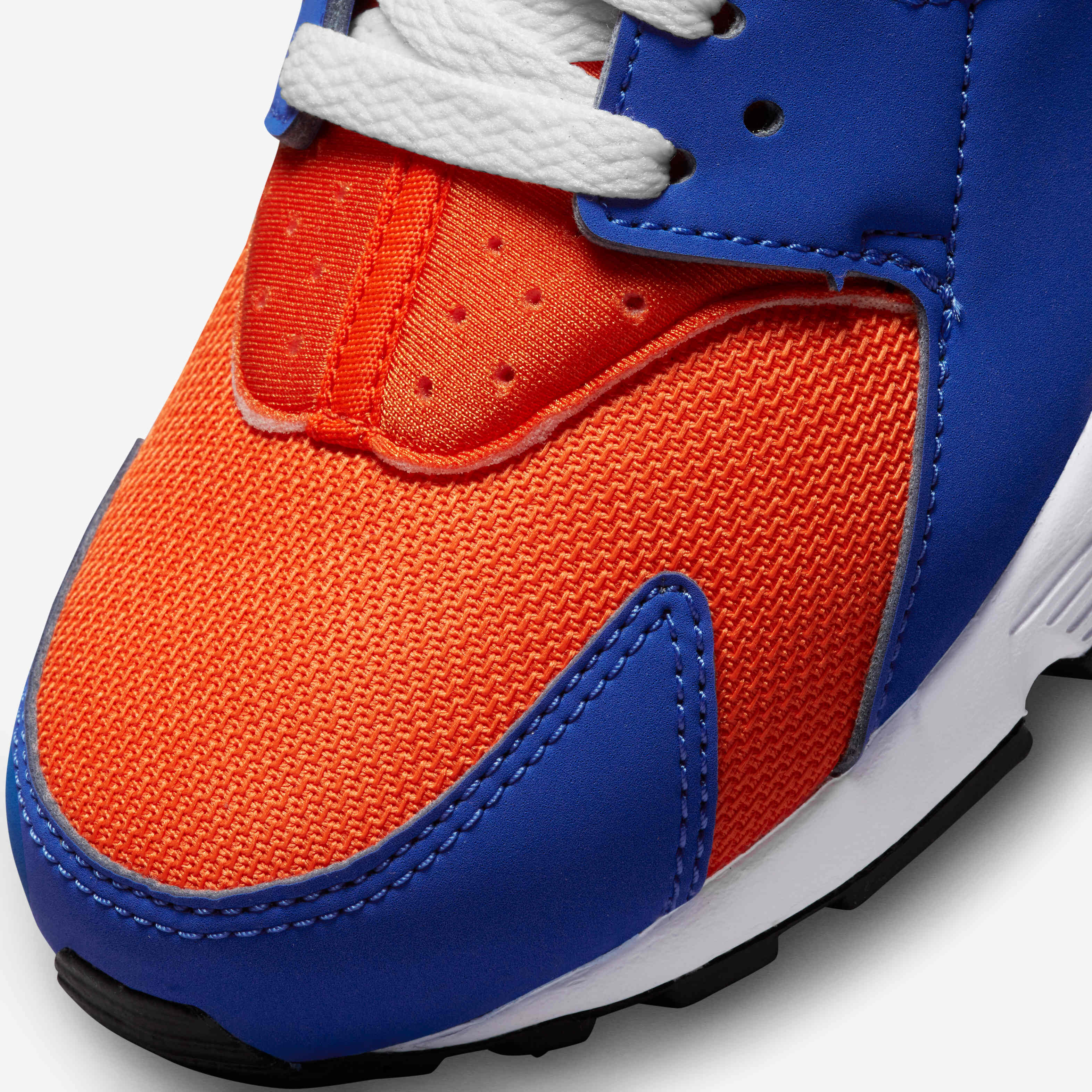 Nike Huarache Run image number 6