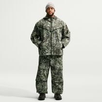 Nike Tech