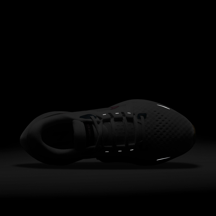 Nike Vomero 16 image number 8 Nike Vomero 16 image number 8