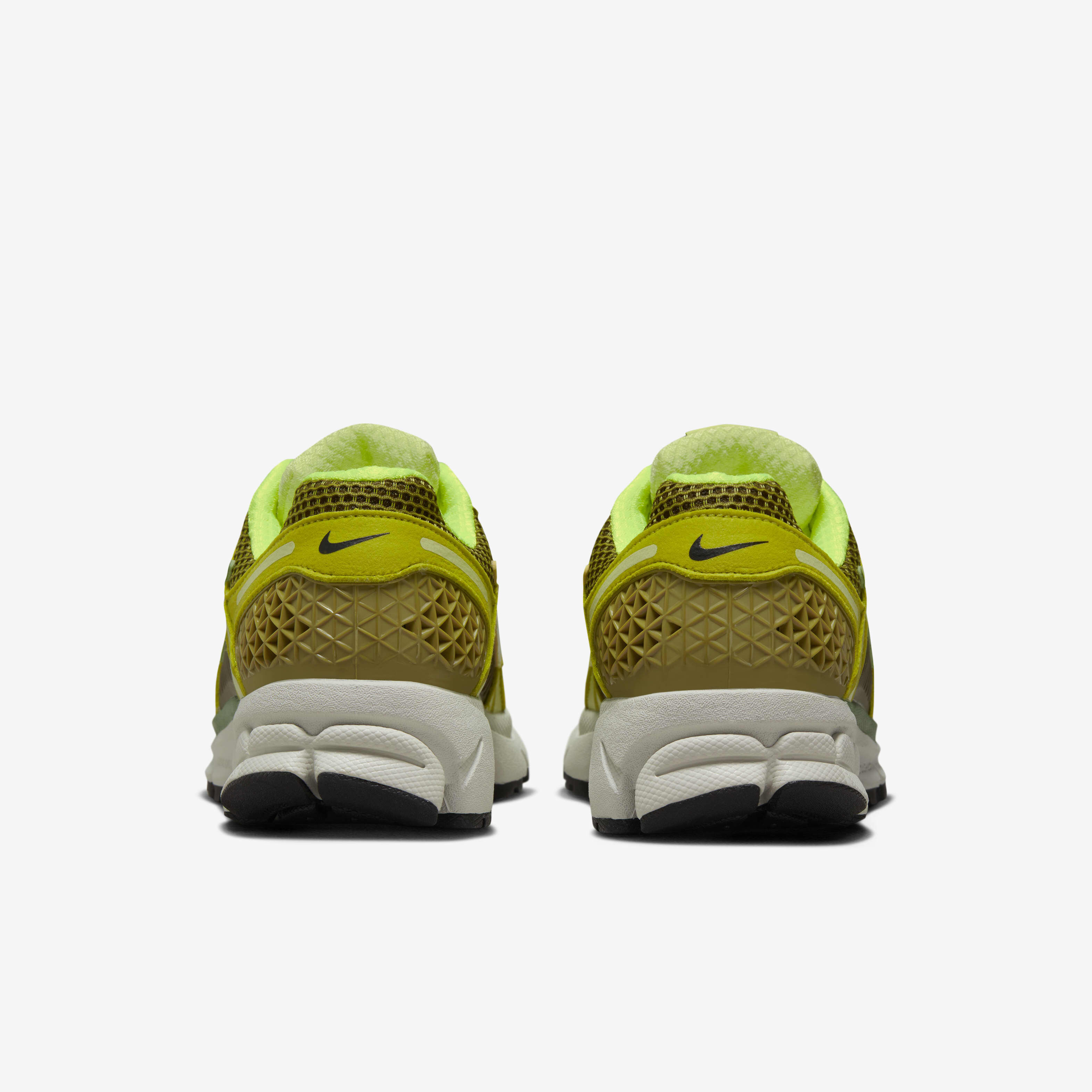 Nike Zoom Vomero 5 image number 5