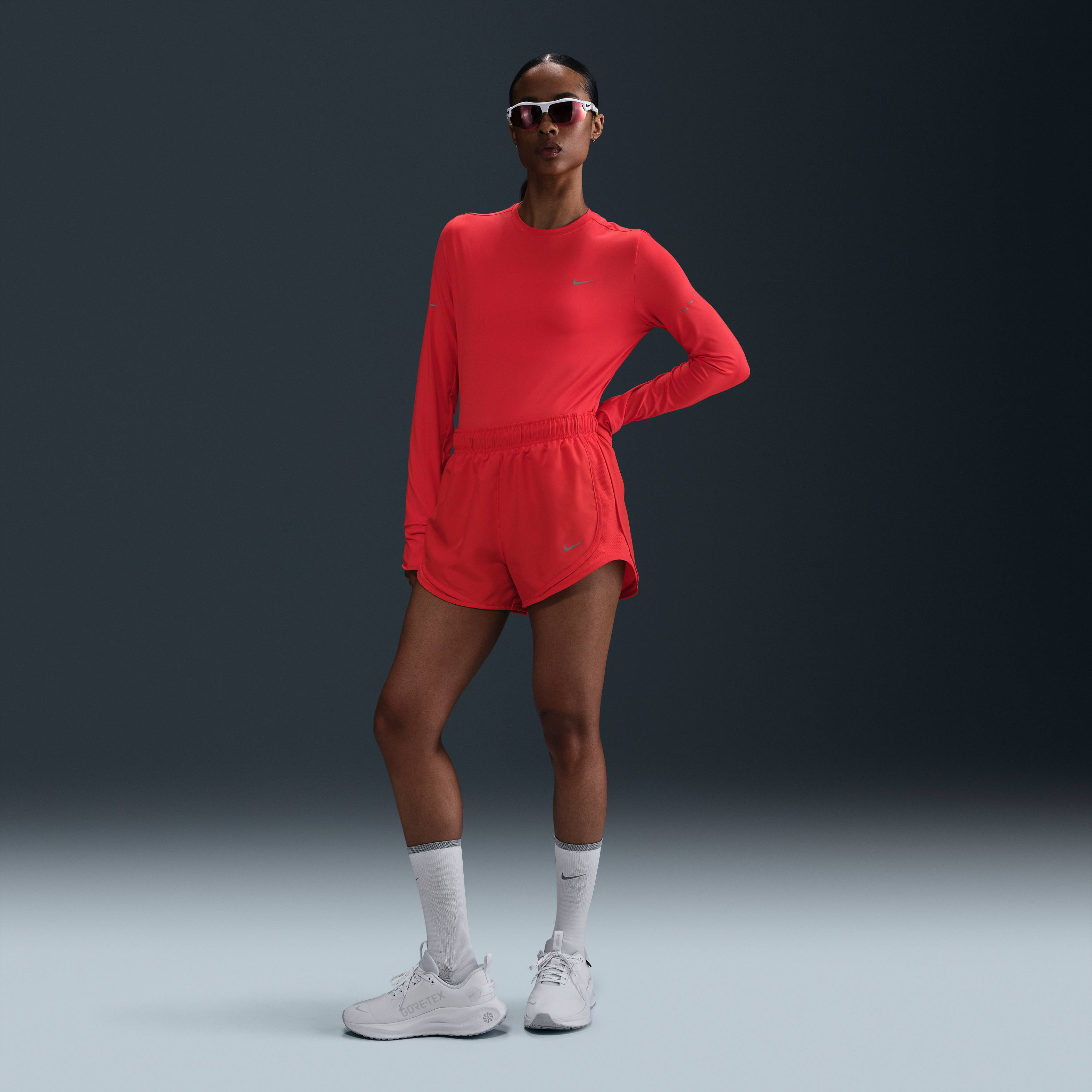 نايكي تيمبو image number 0