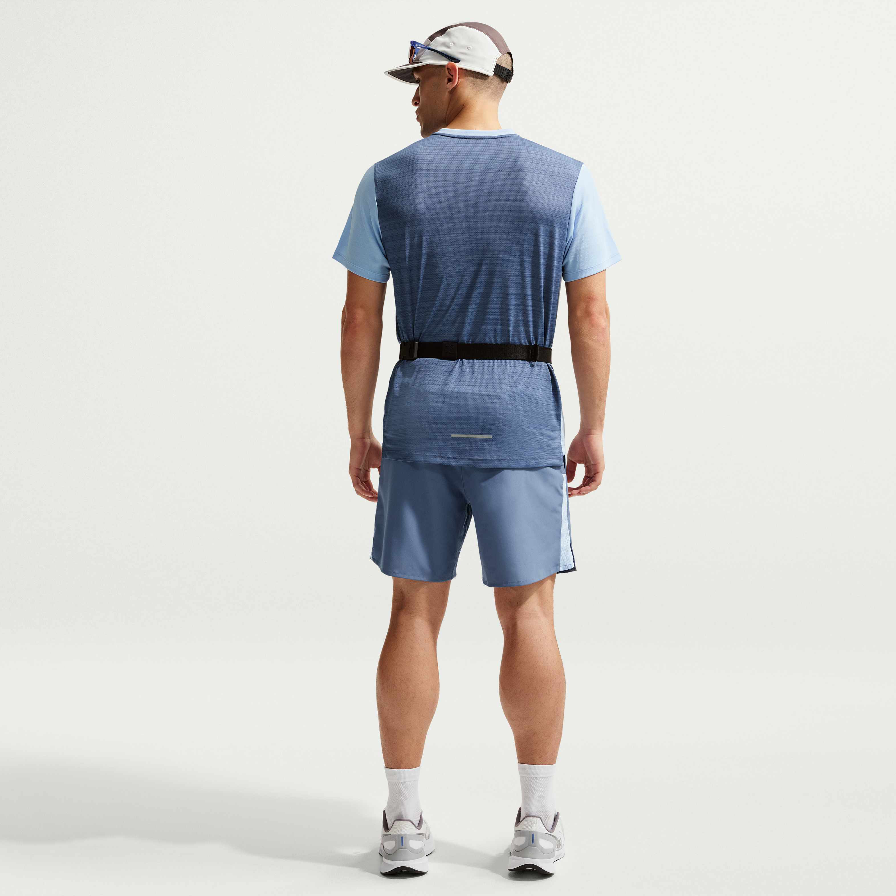 نايكي تشالنجر image number 4