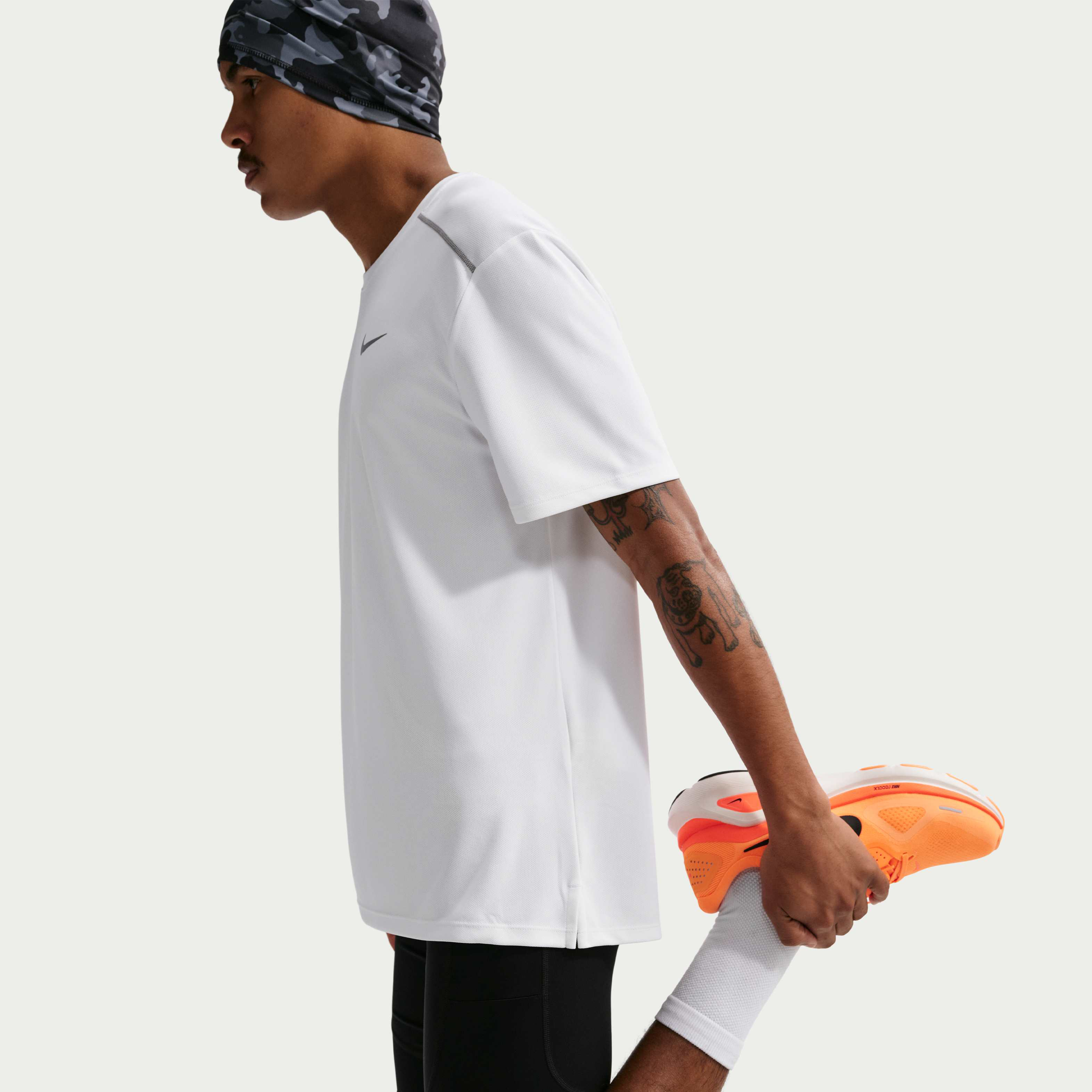 نايكي ميلر image number 2