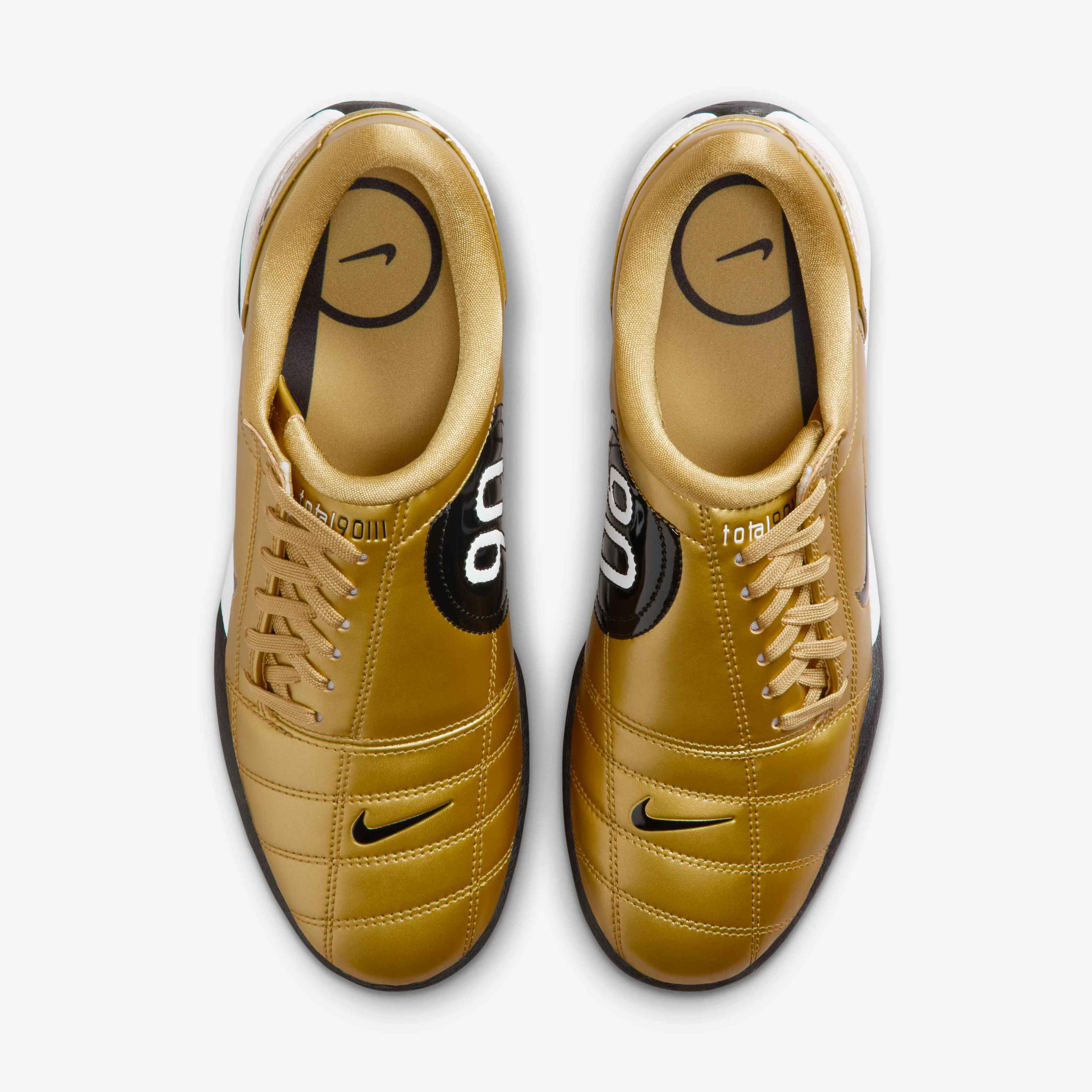 Nike Total90 image number 3