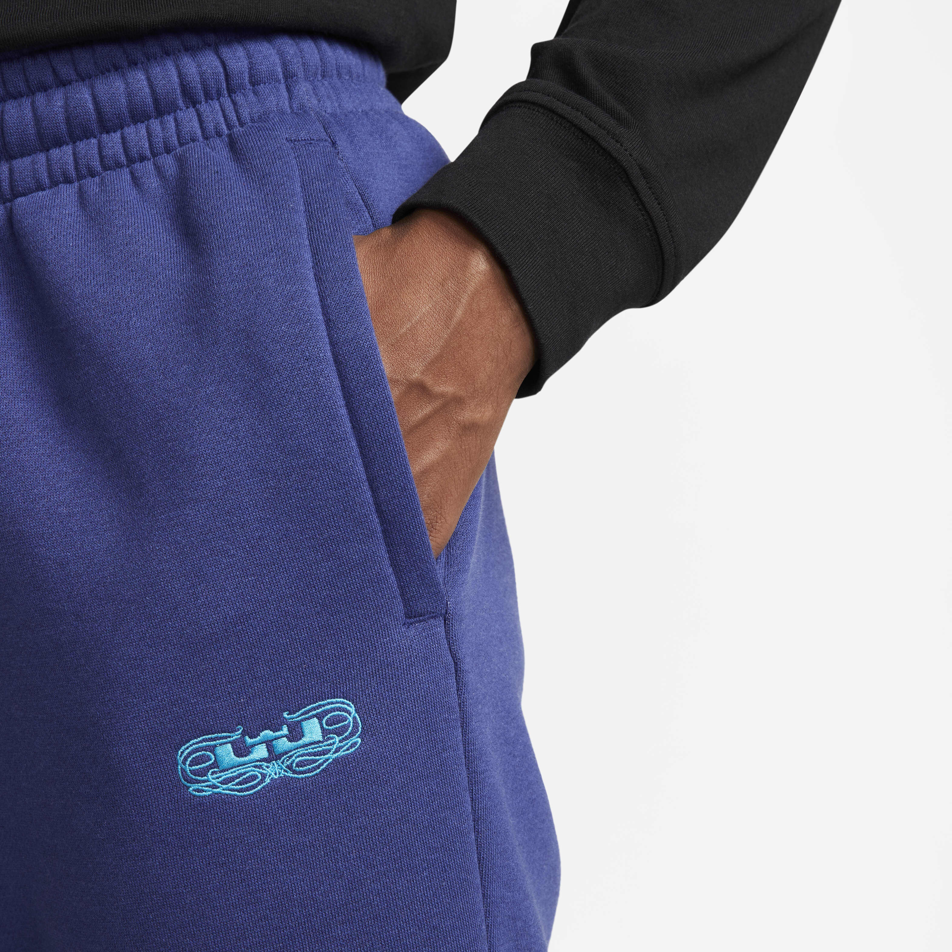 ليبرون image number 2