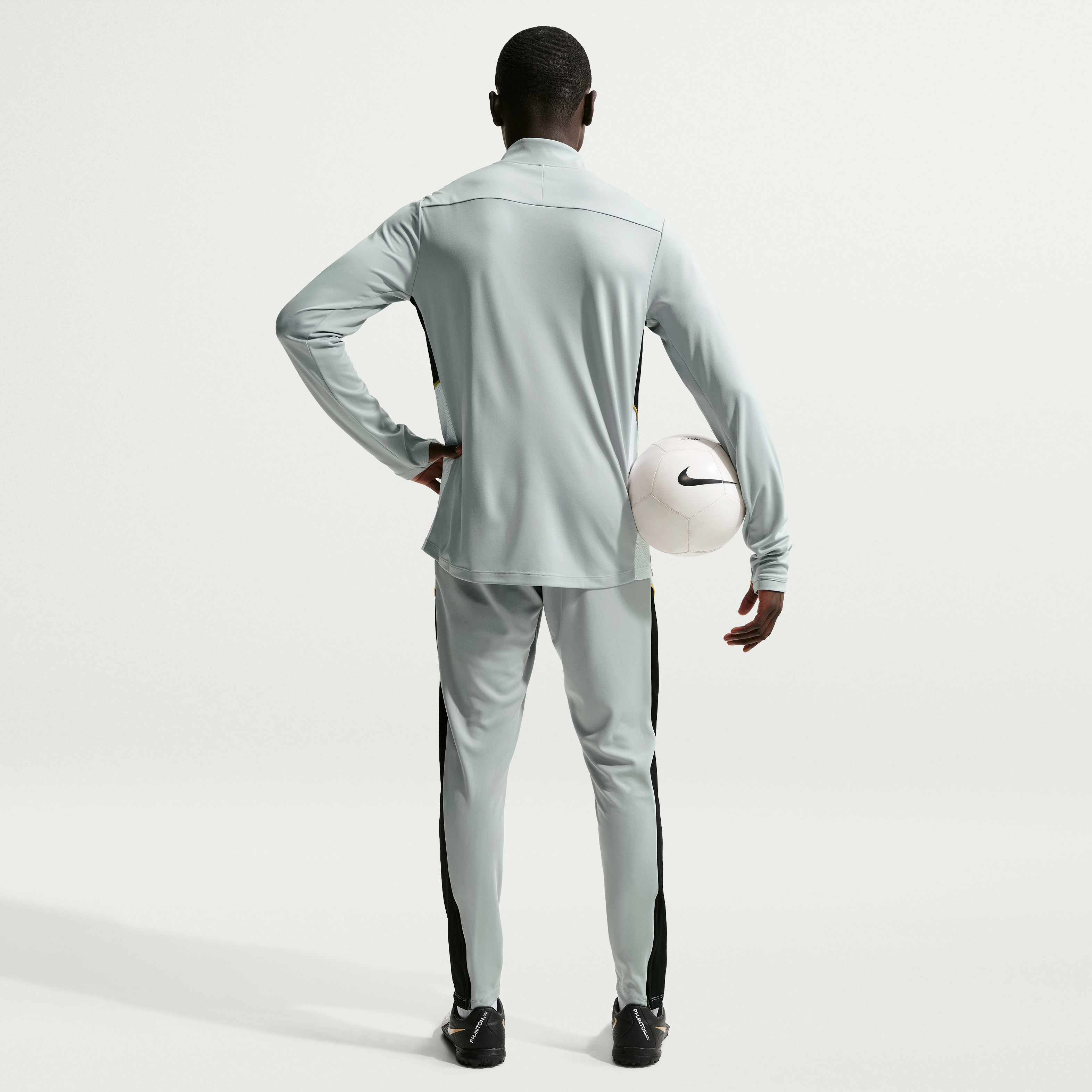 Nike Academy image number 4