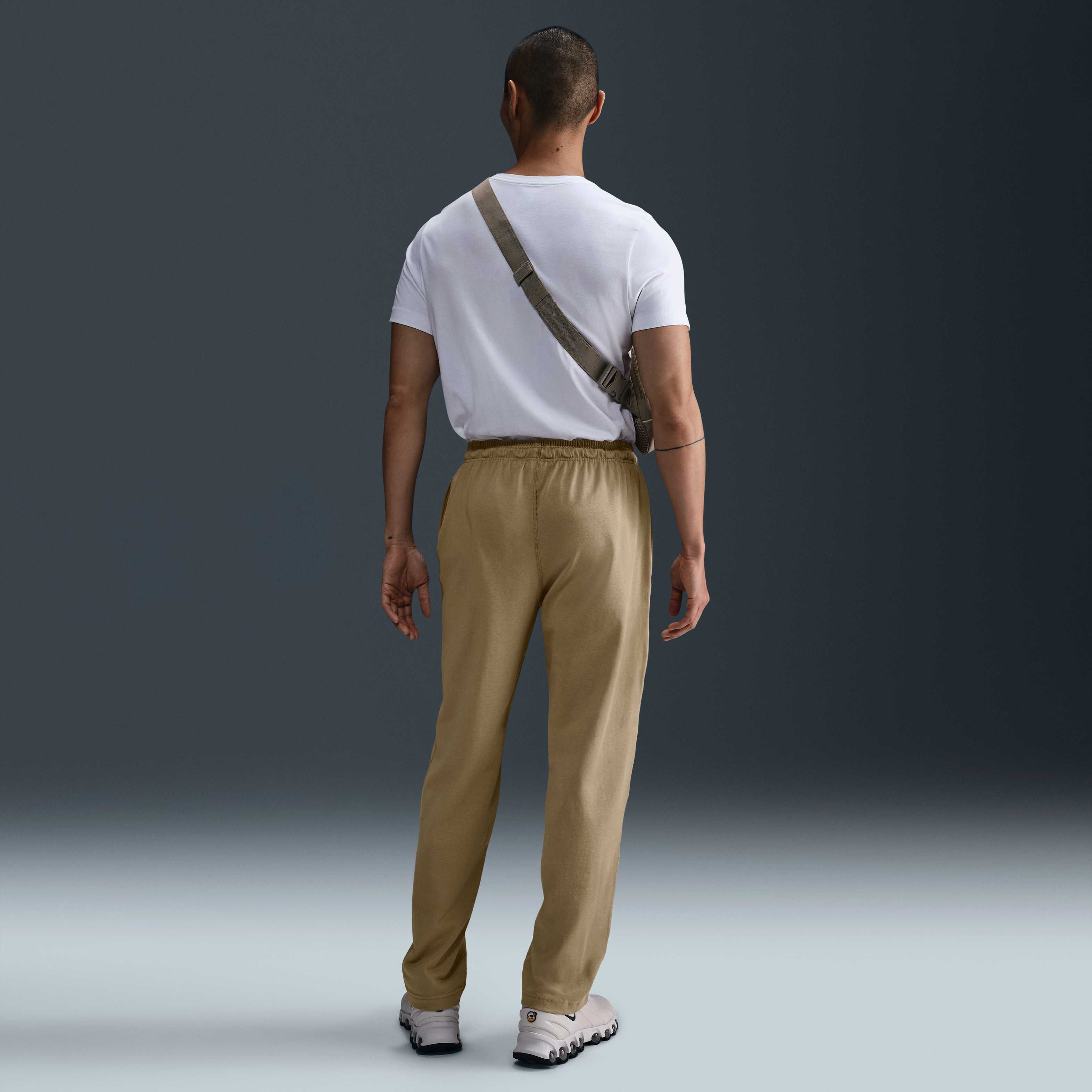 نايكي سبورتسوير كلوب image number 3