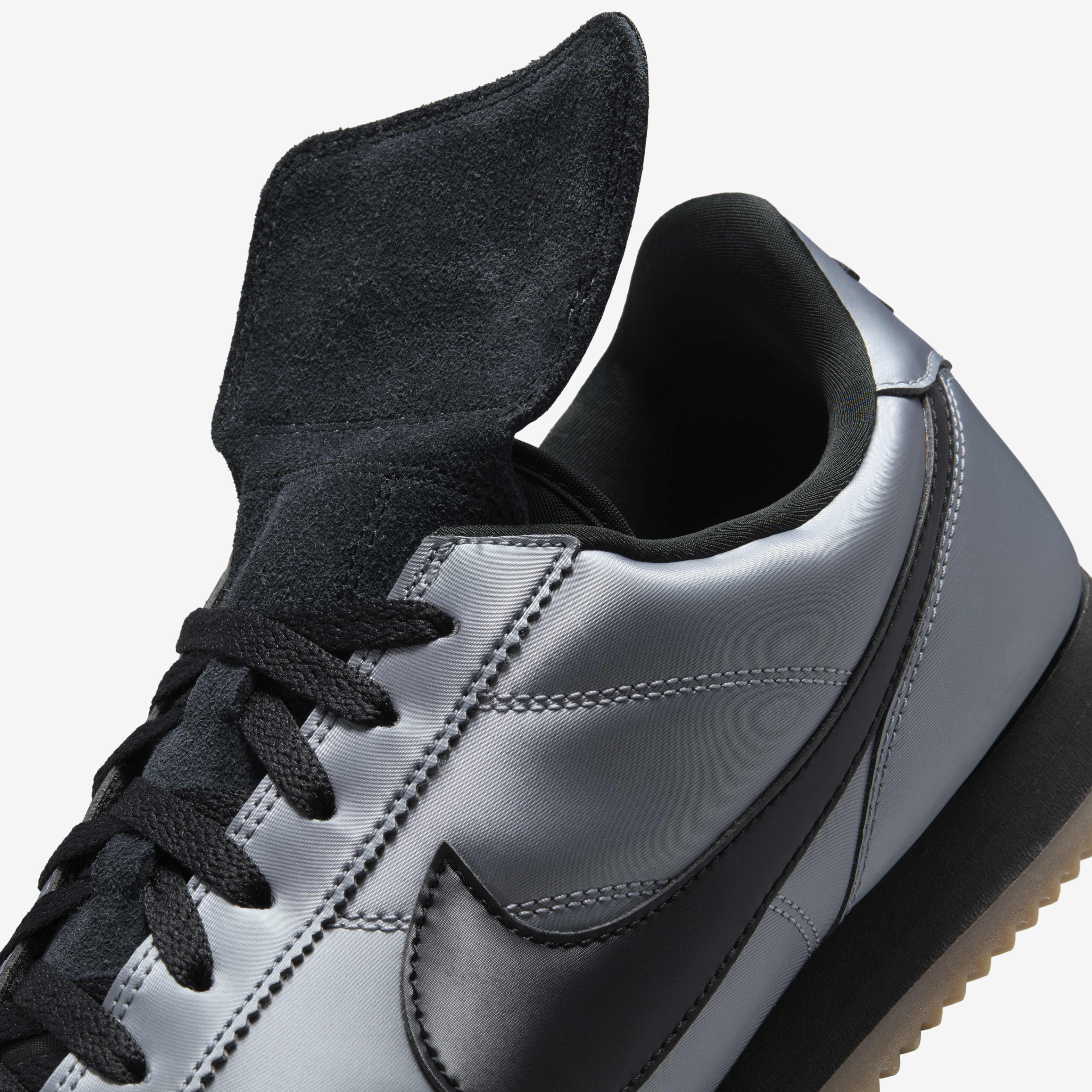 Buy Nike Cortez SE Men s Shoes Nike Qatar Official