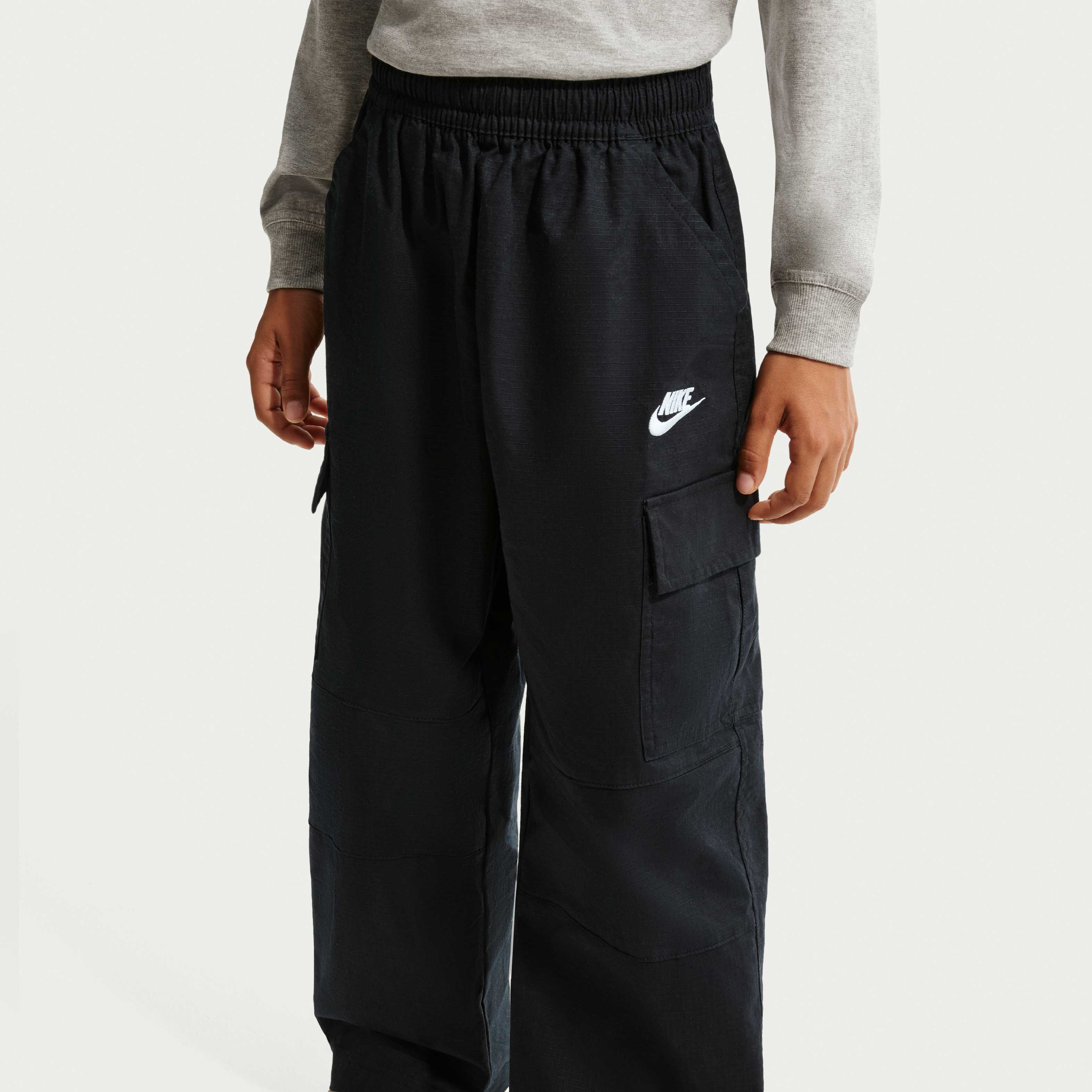 Nike Sportswear Club image number 1