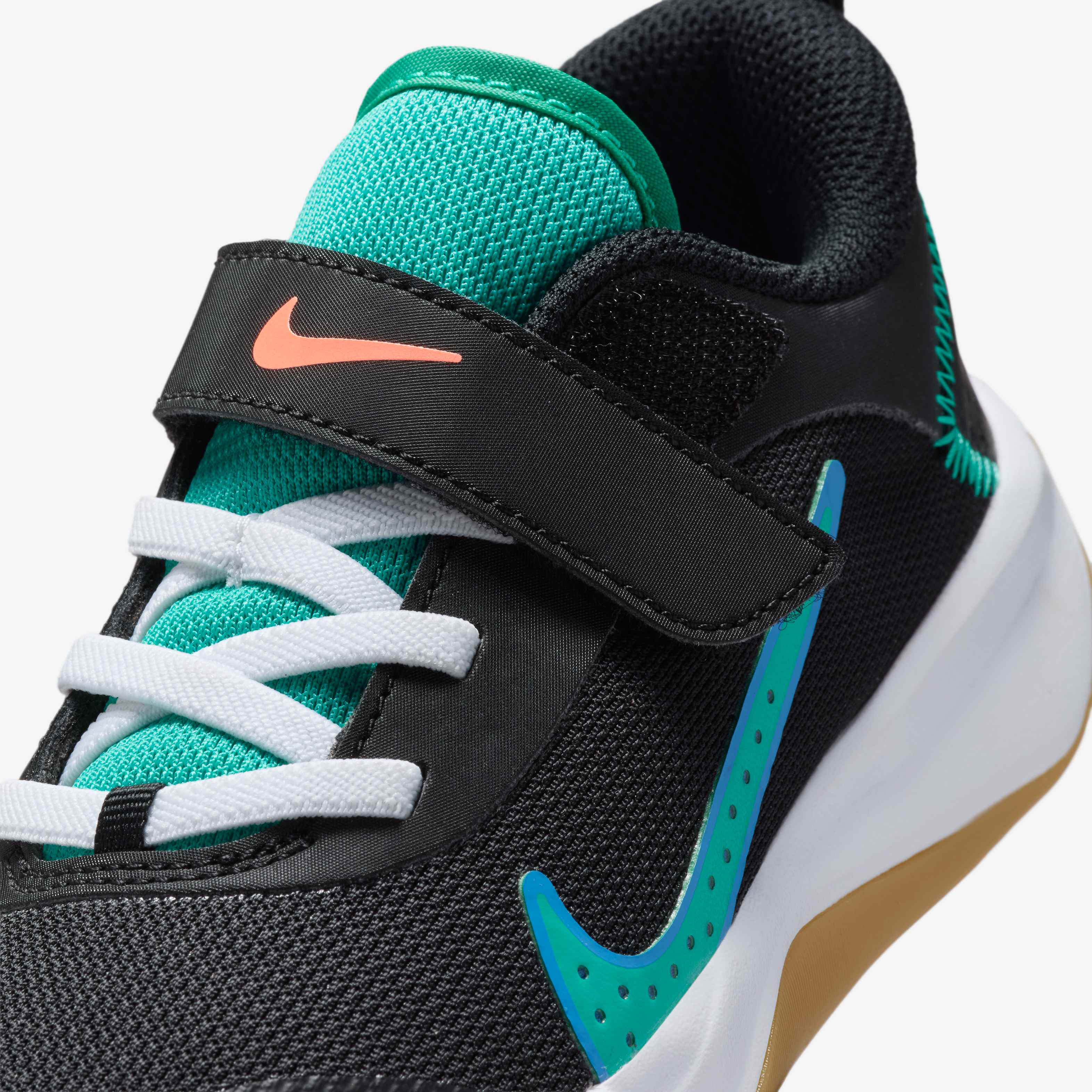 Nike Omni Multi-Court image number 6