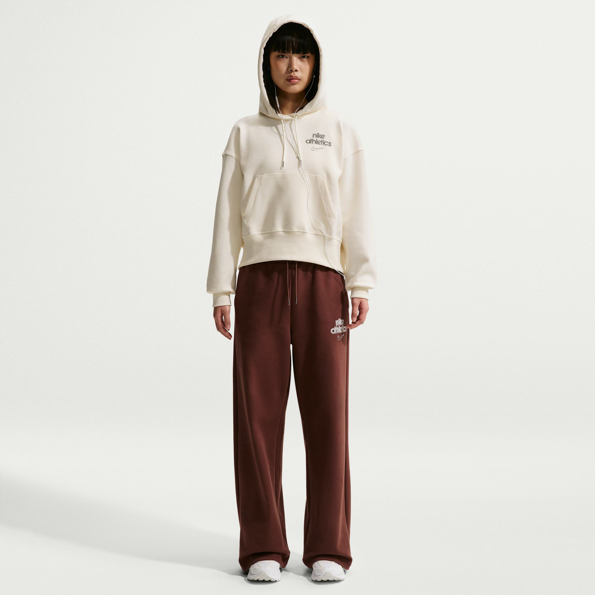 نايكي سبورتسوير فينيكس فليس image number 0