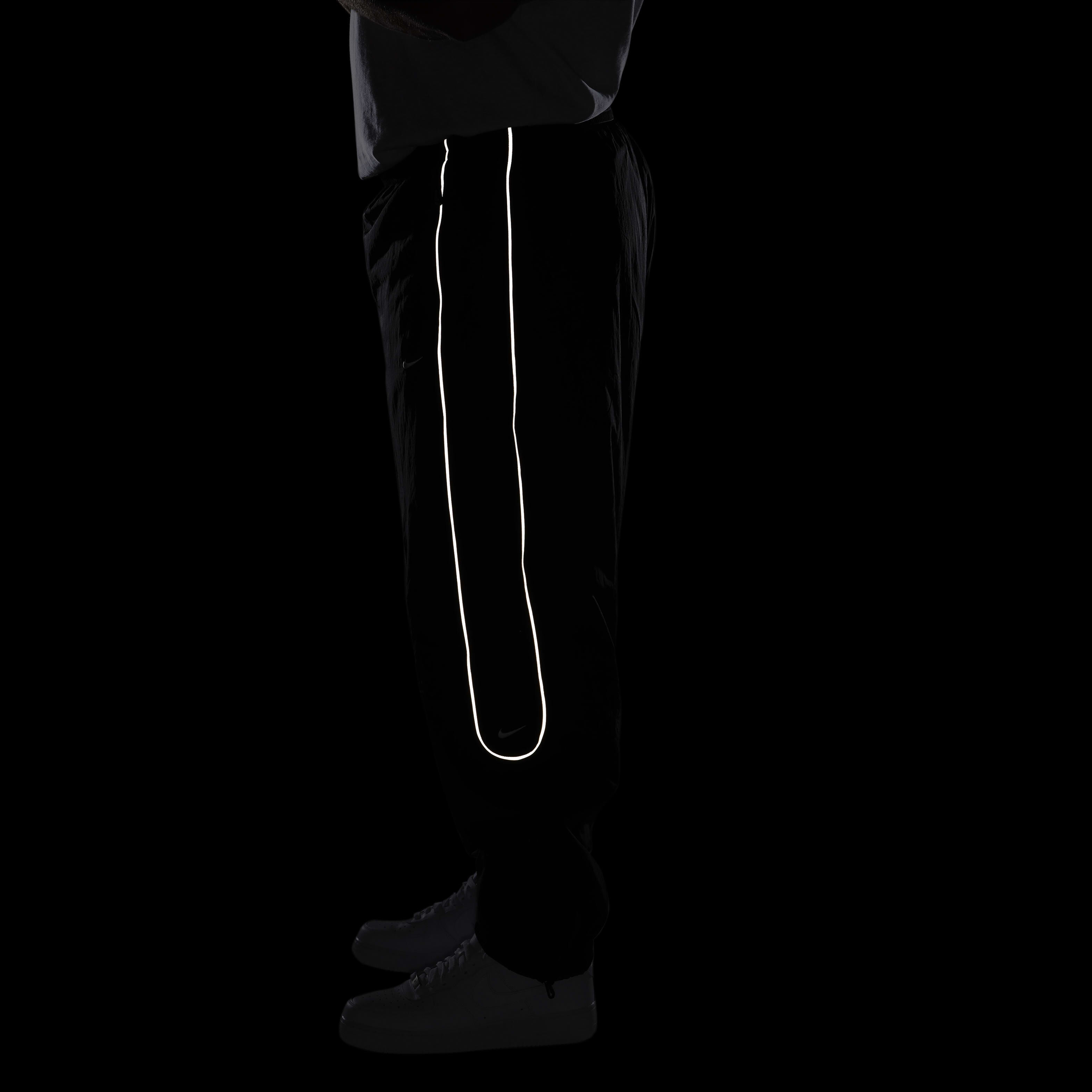 Nike Solo Swoosh image number 16